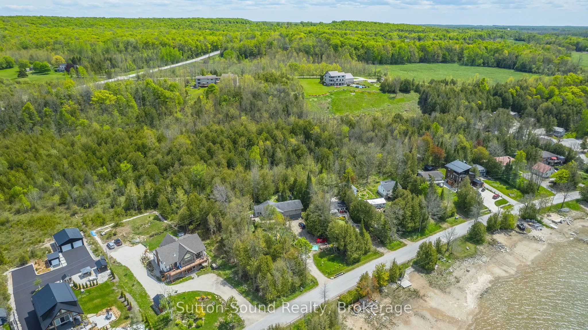 502121 Grey 1 Road