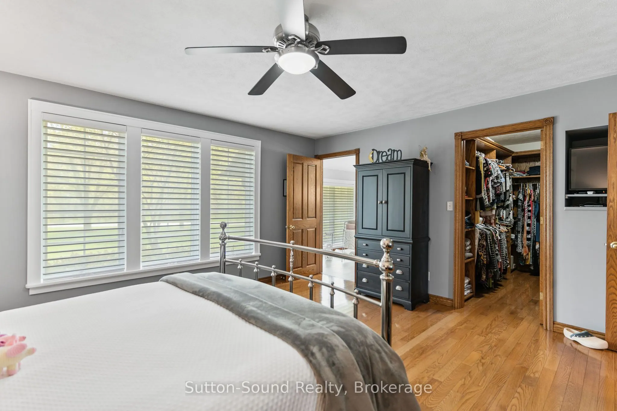 502121 Grey 1 Road