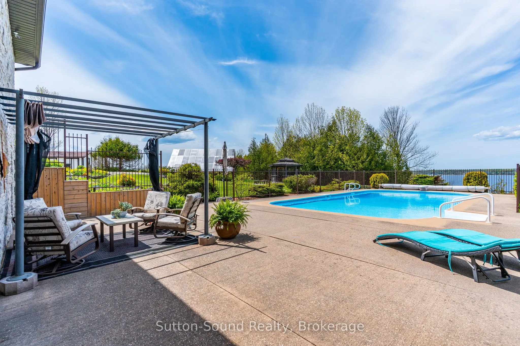 502121 Grey 1 Road