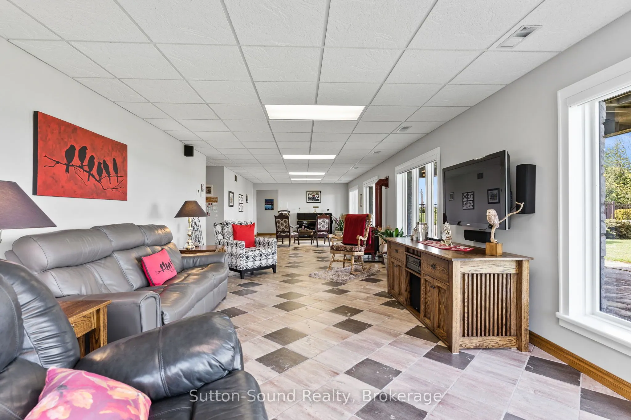 502121 Grey 1 Road