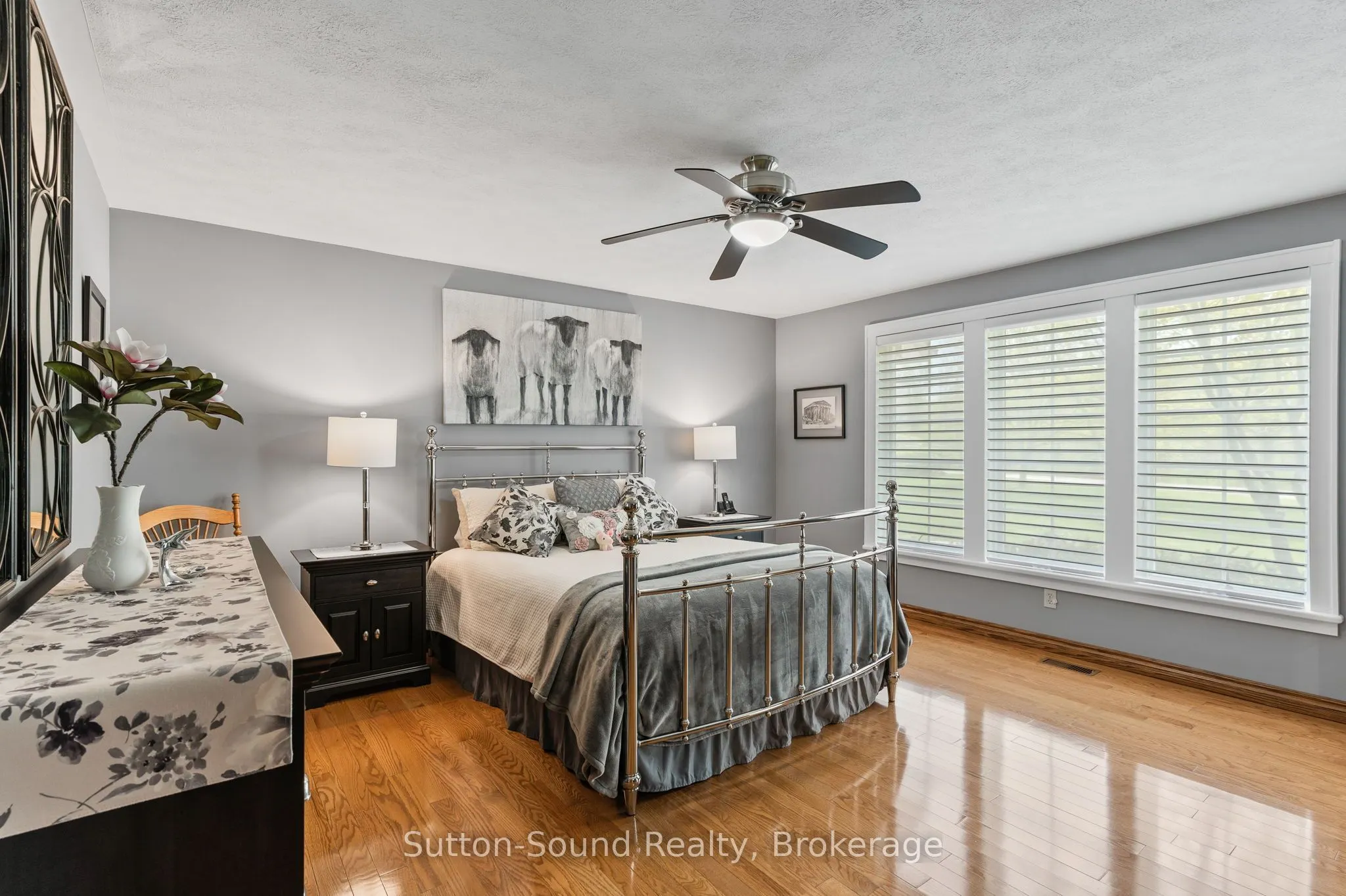 502121 Grey 1 Road