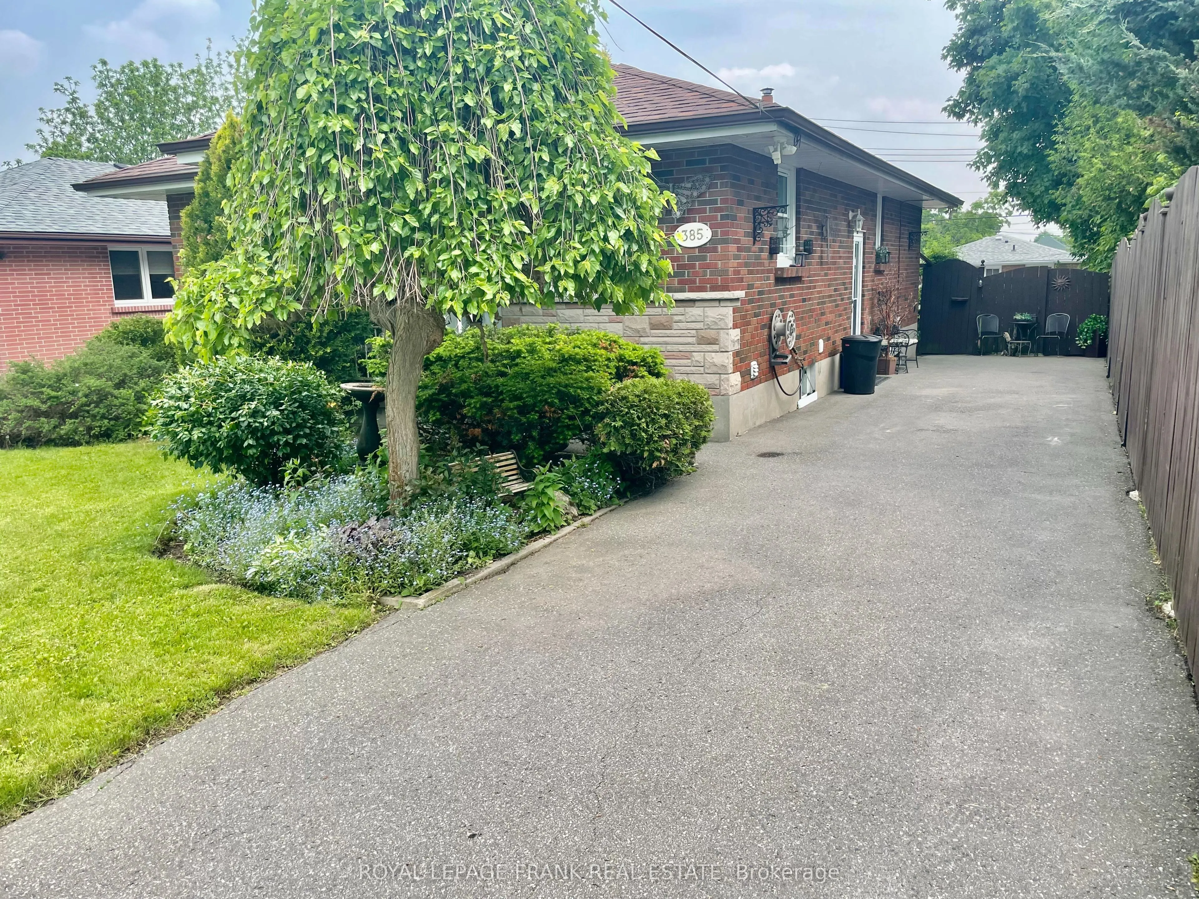 385 Bellevue Street