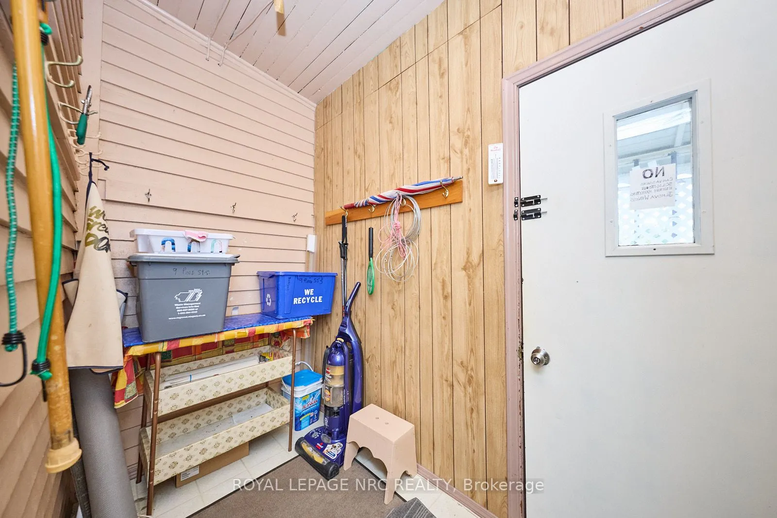 9 Pine Street S