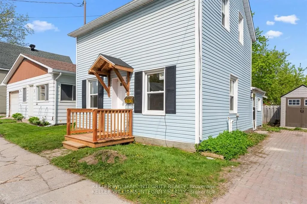 58 Russell Street N