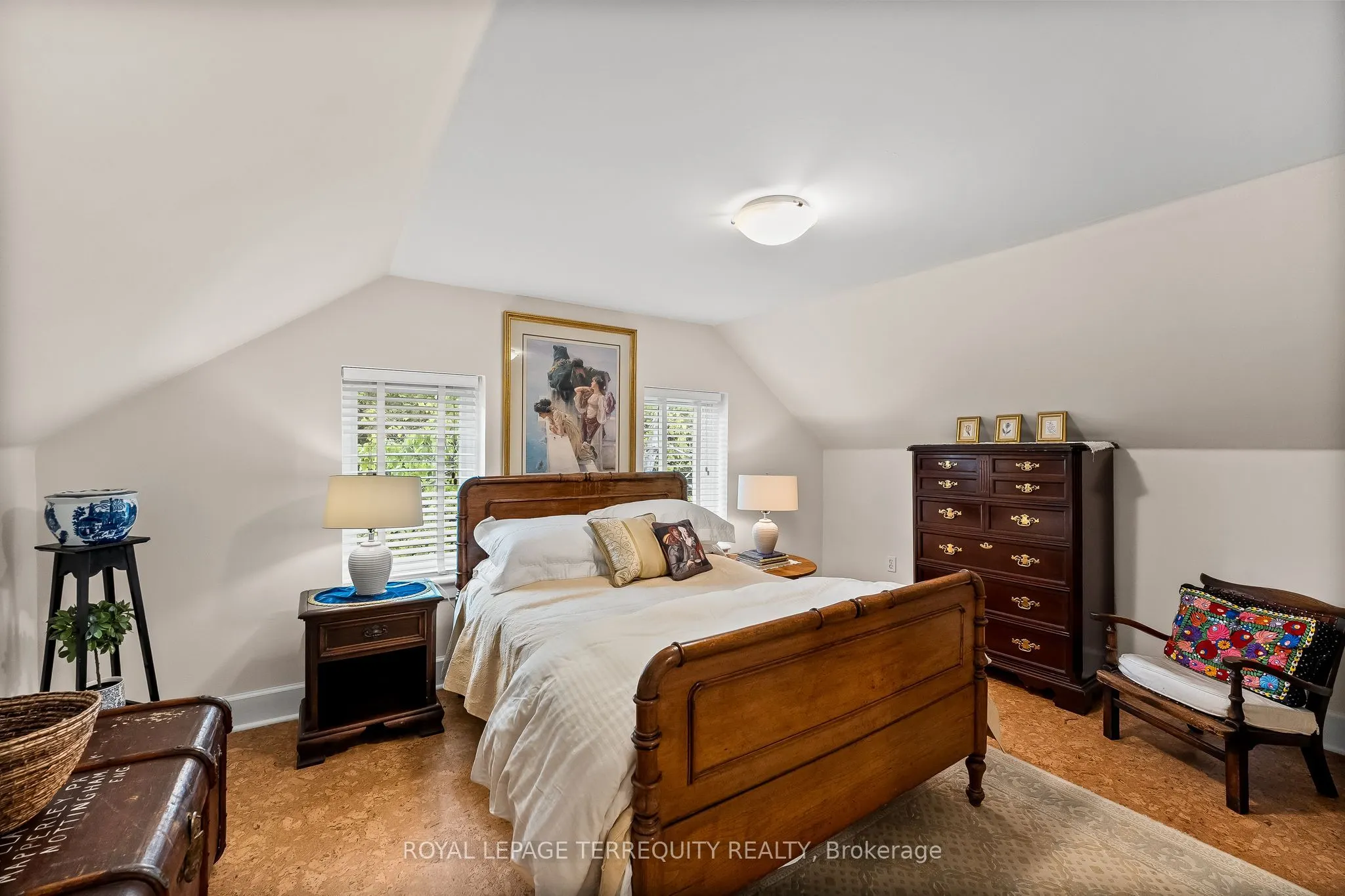 21 Concession Street E