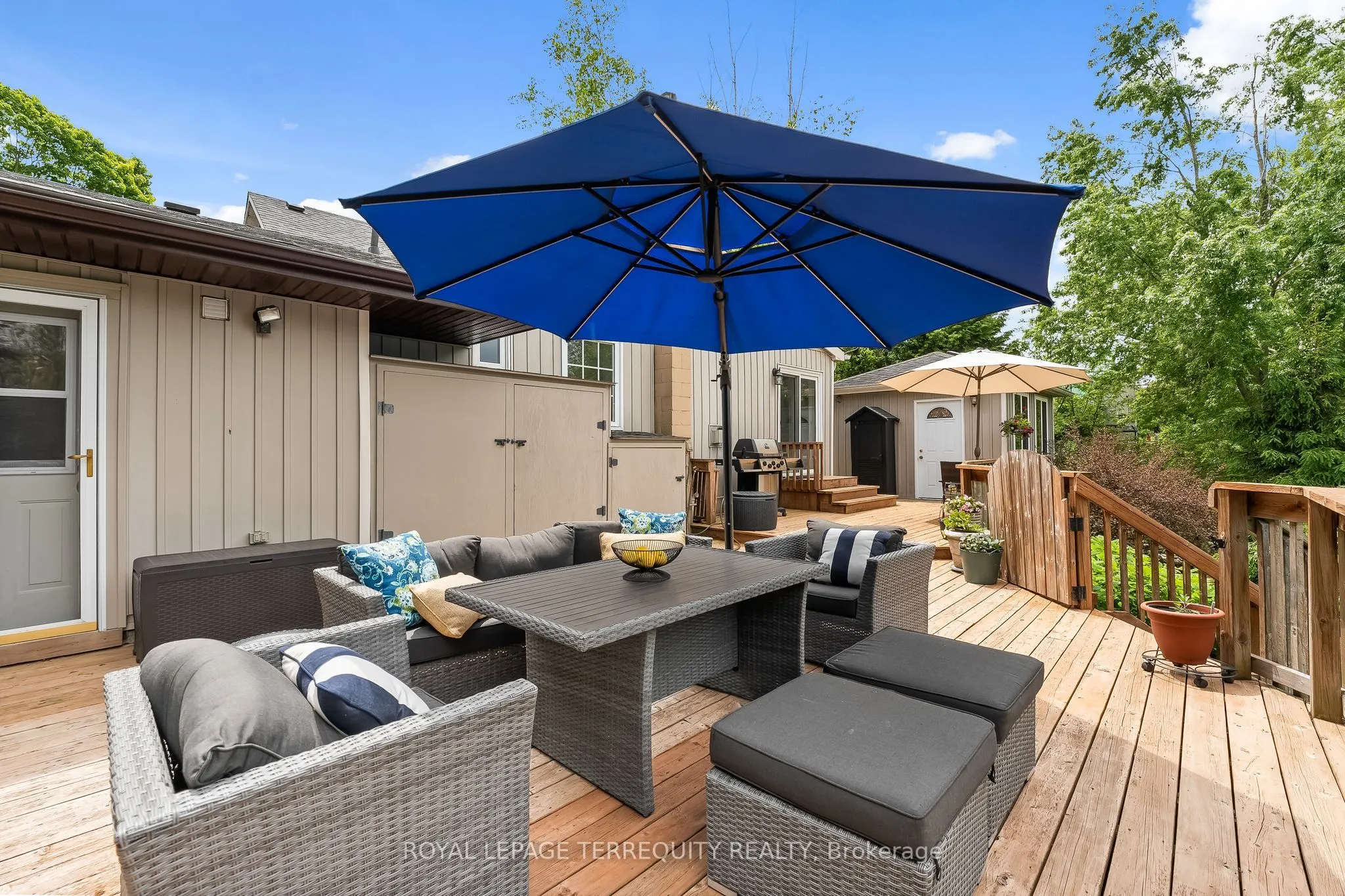 21 Concession Street E
