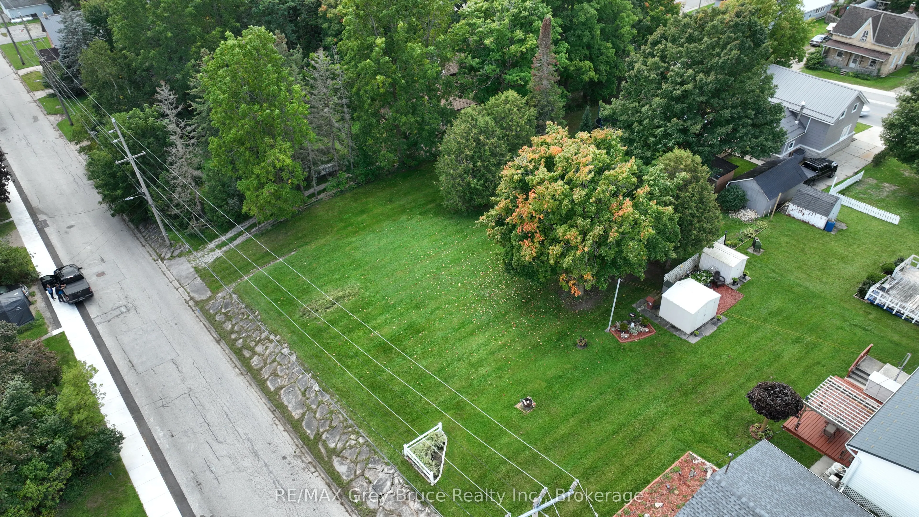 PT LOT 2 2ND Avenue