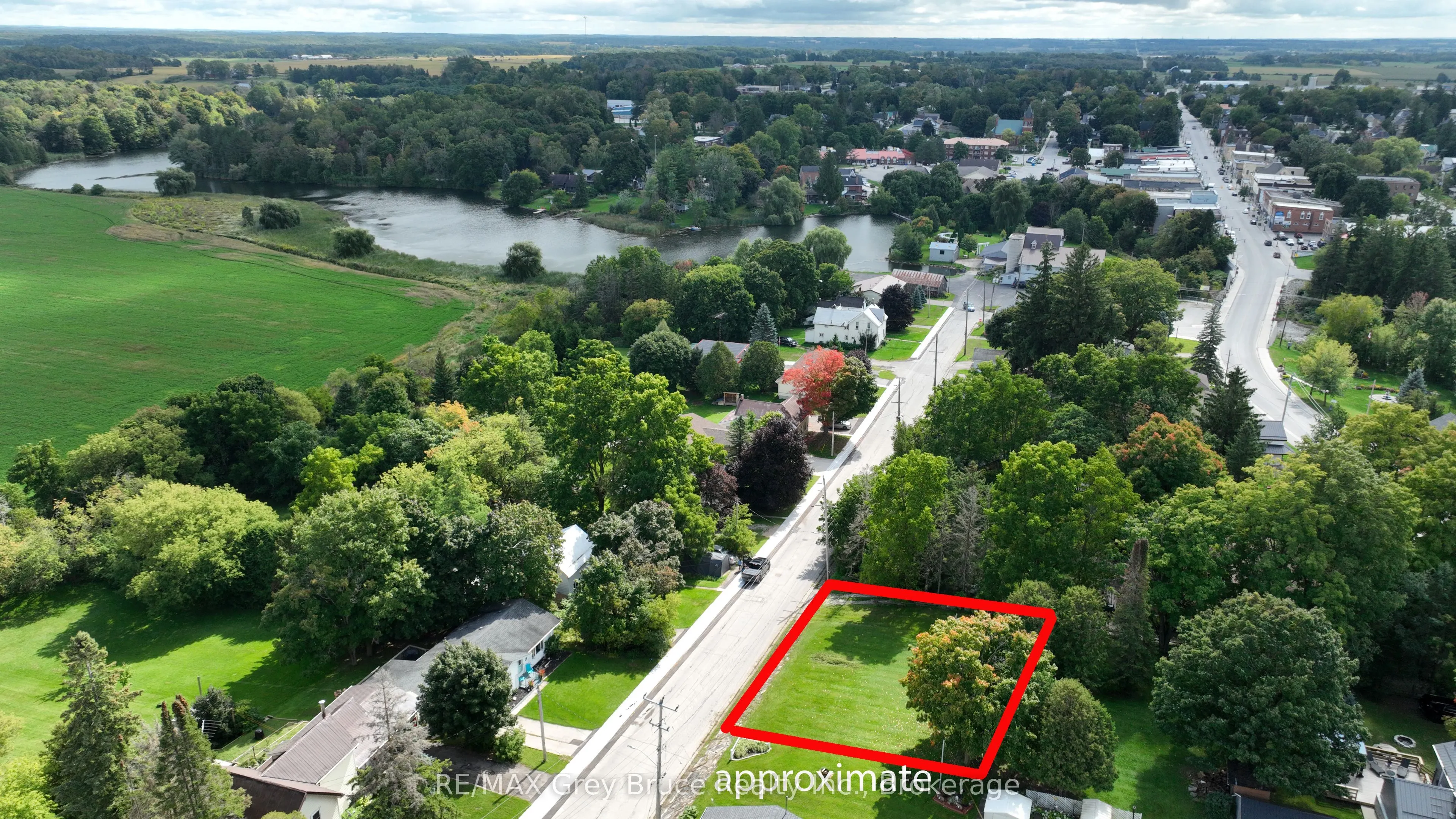 PT LOT 2 2ND Avenue