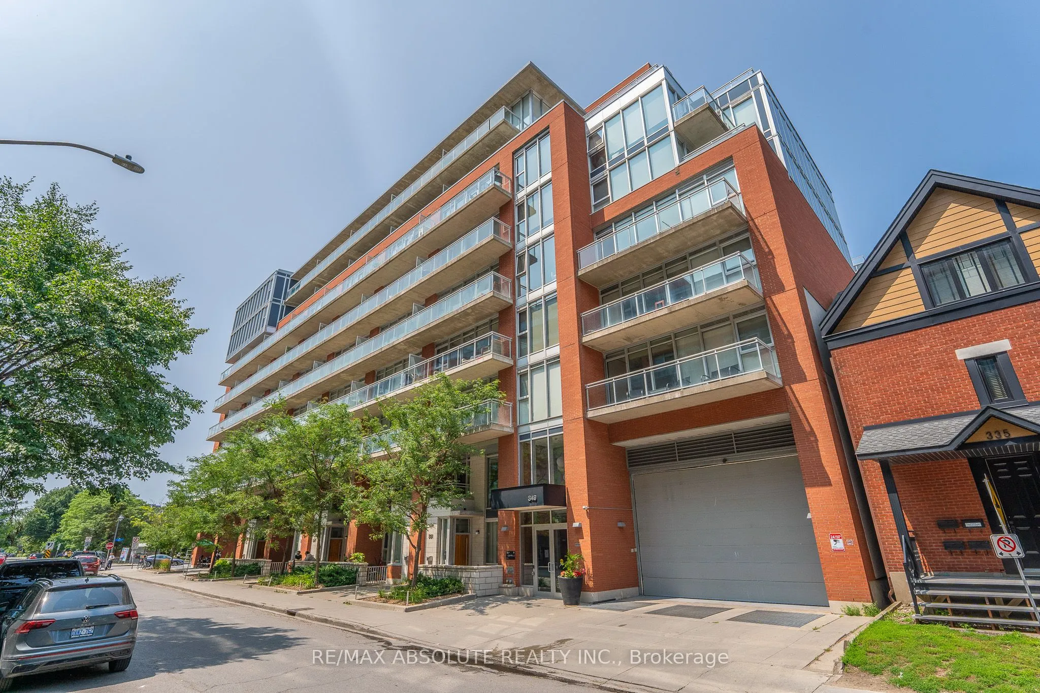 349 Mcleod Street, #422