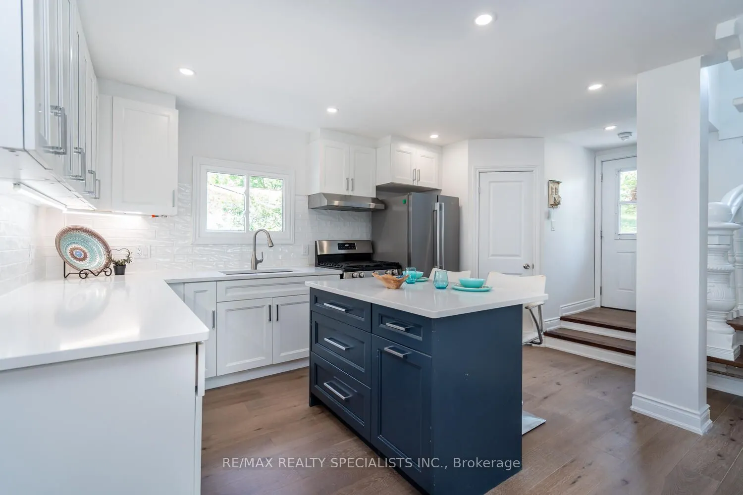 532 RIDGEWAY Road