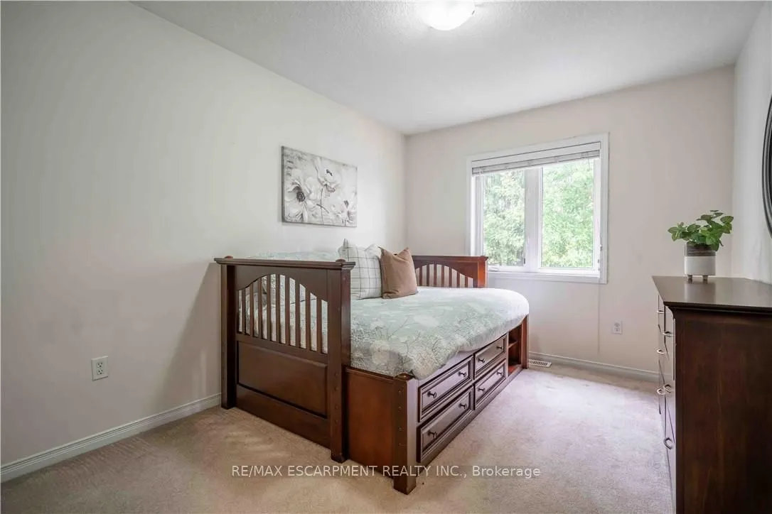 12 Lynch Crescent