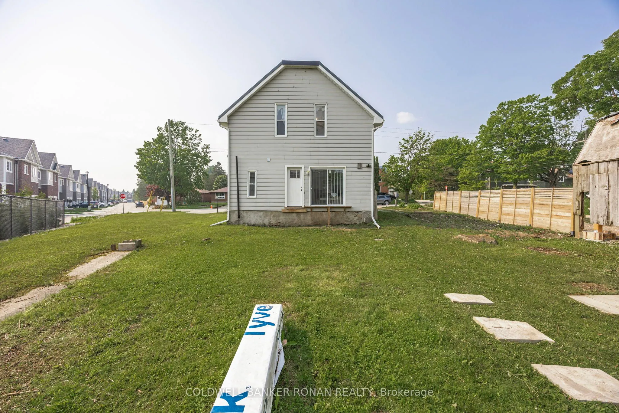215 First Avenue W