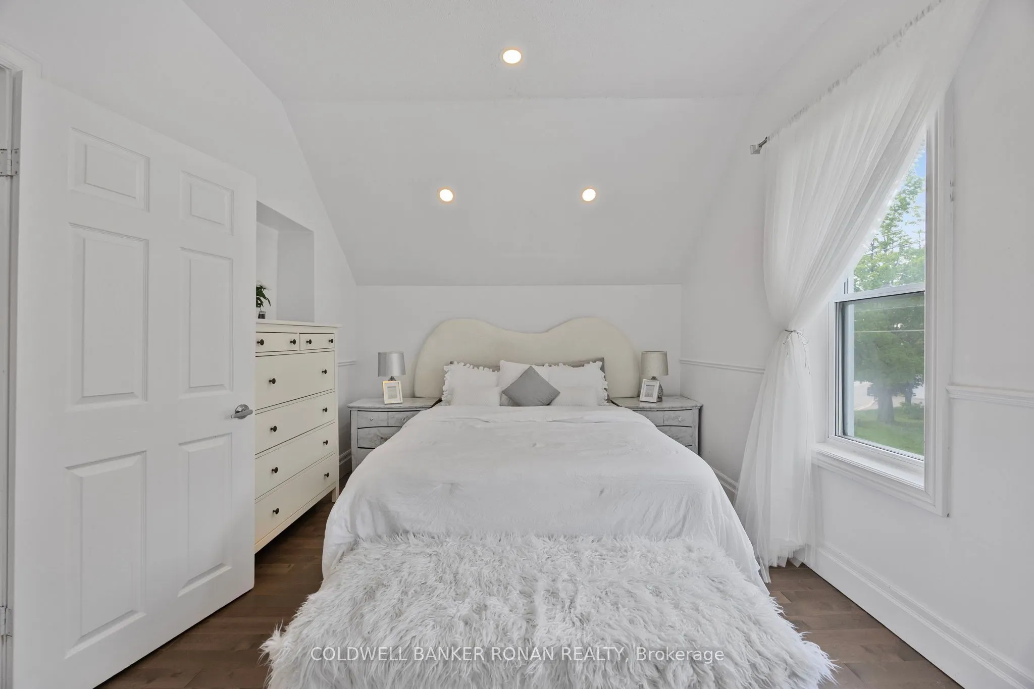 215 First Avenue W