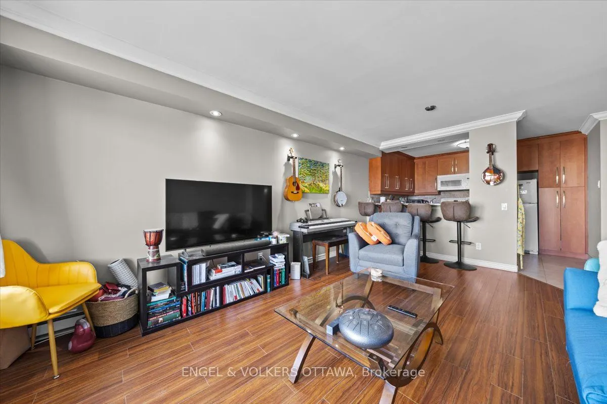158A McArthur Avenue E, #908