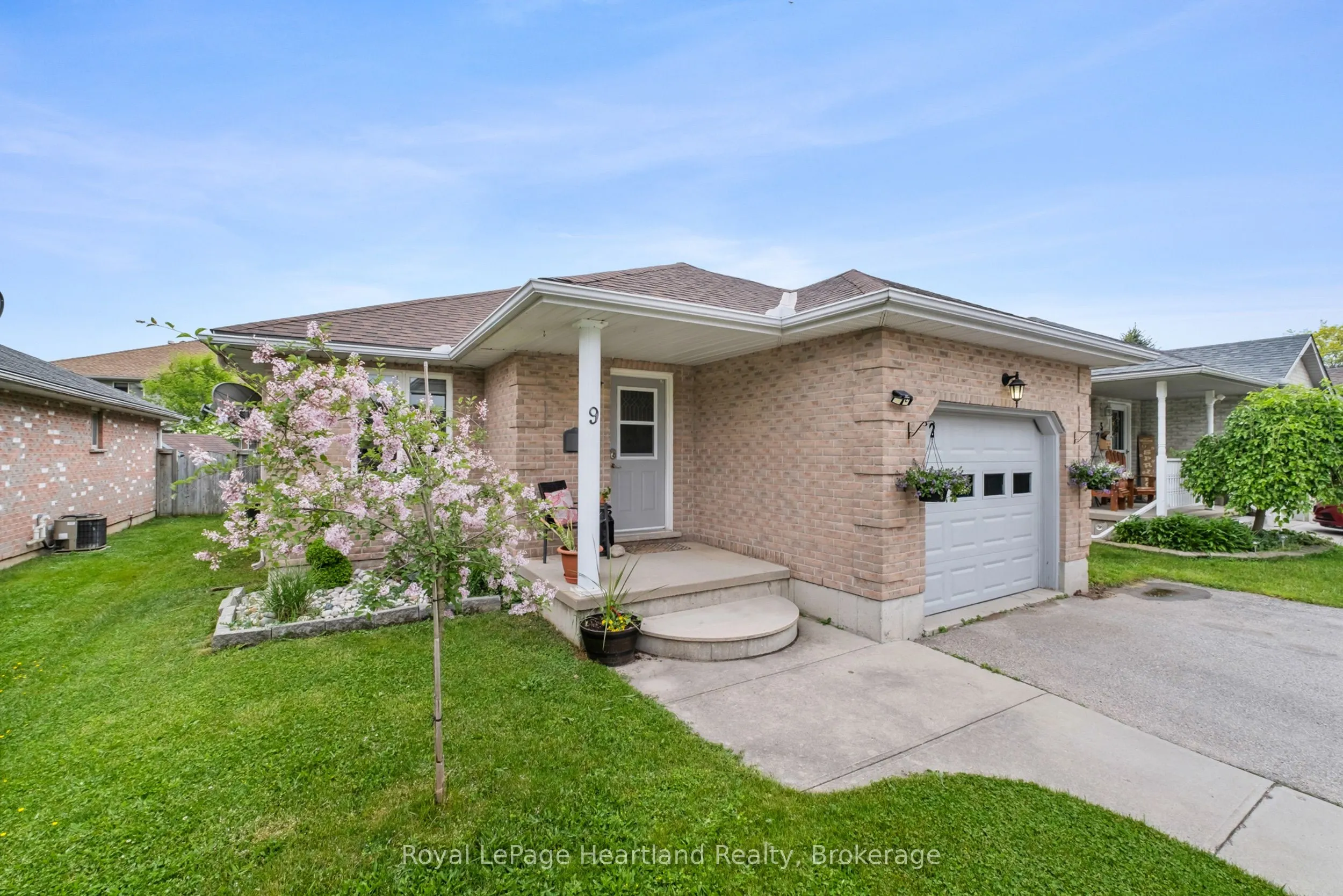 9 Parkhaven Crescent