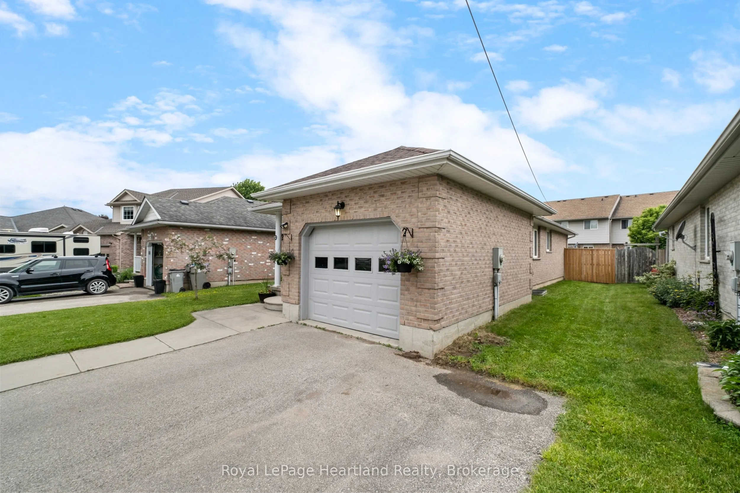 9 Parkhaven Crescent