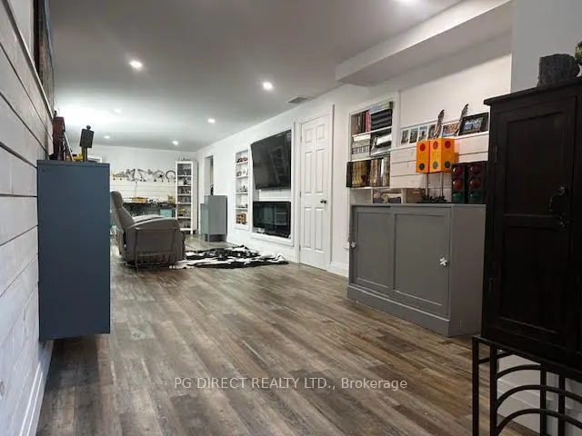 258 Owen Street