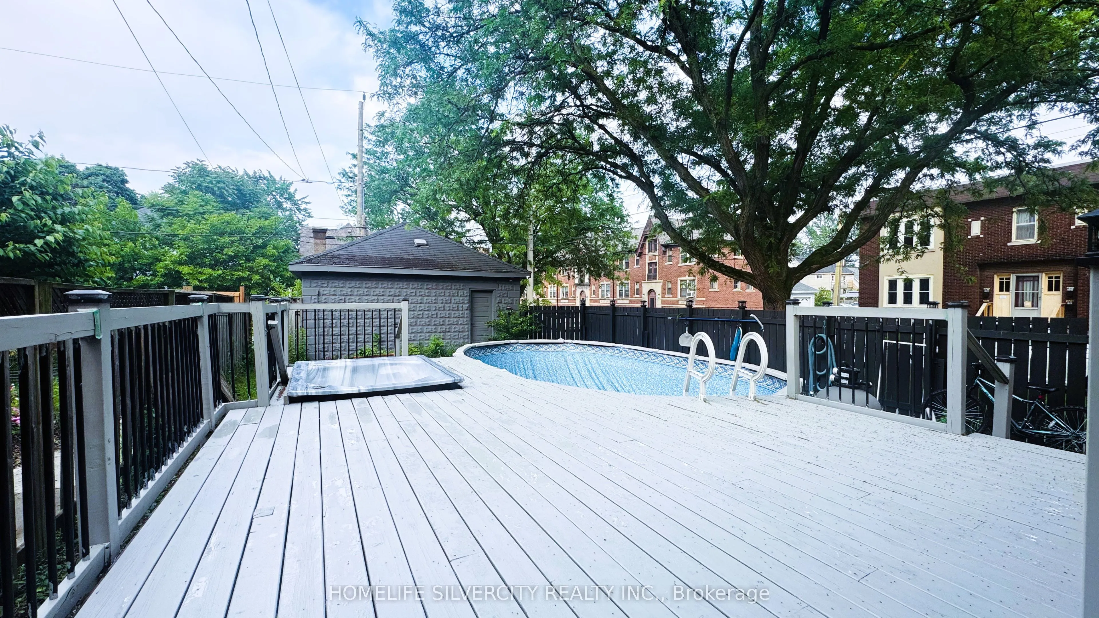 388 Gladstone Avenue
