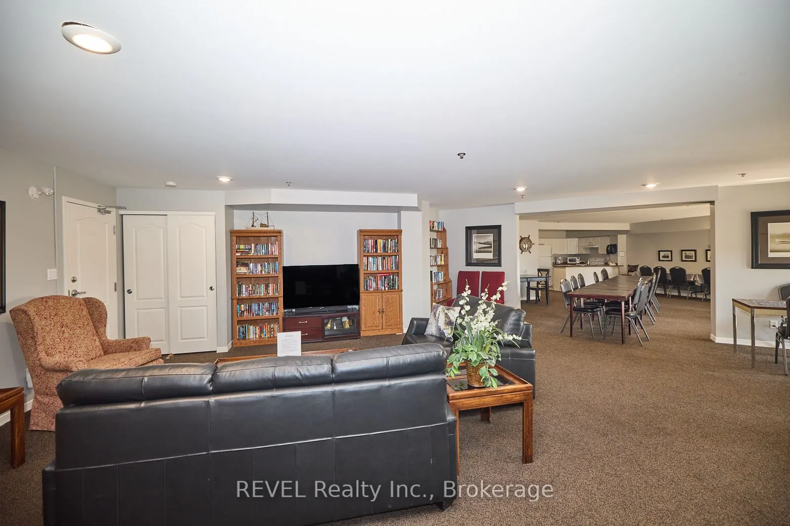 330 Prince Charles Drive, #1209