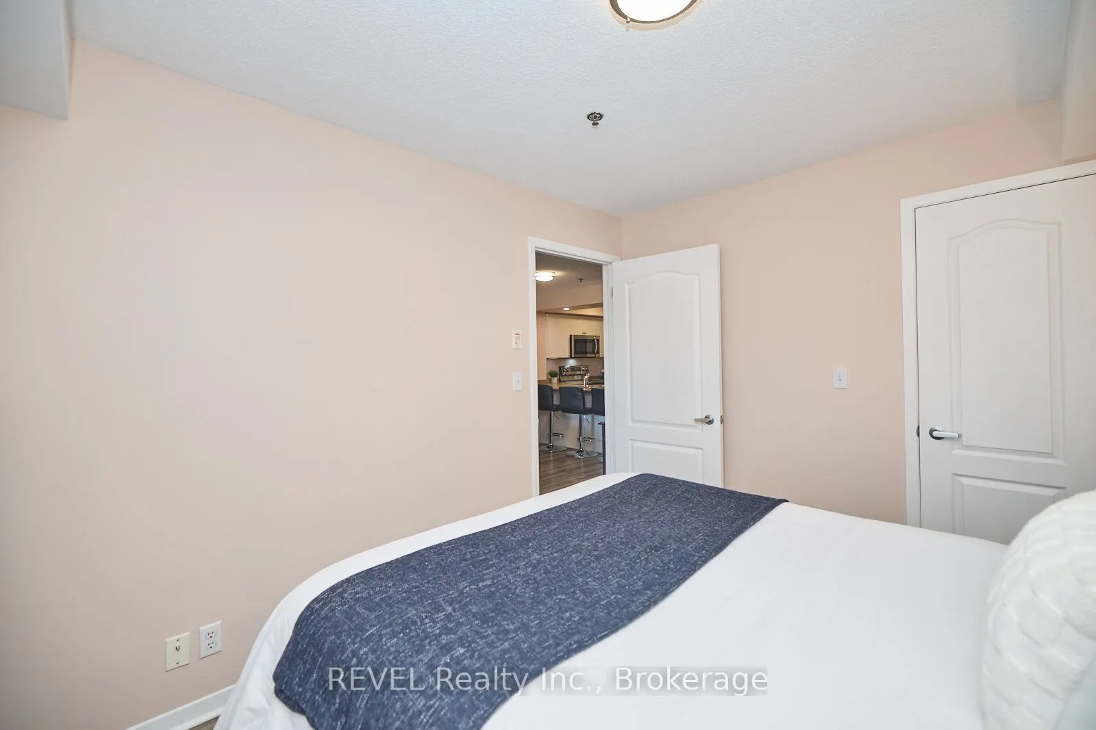 330 Prince Charles Drive, #1209