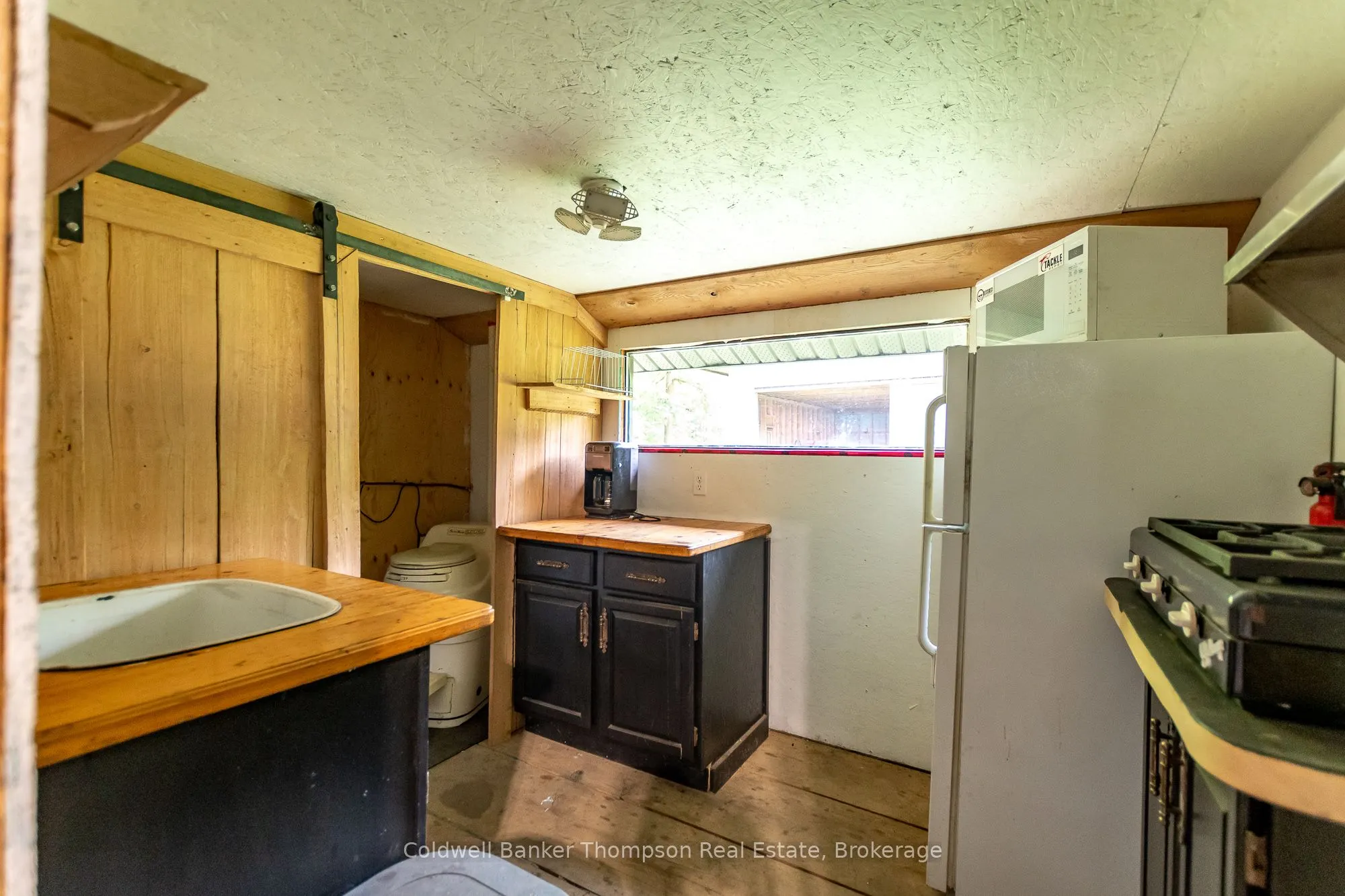 1626 Port Cunnington Road
