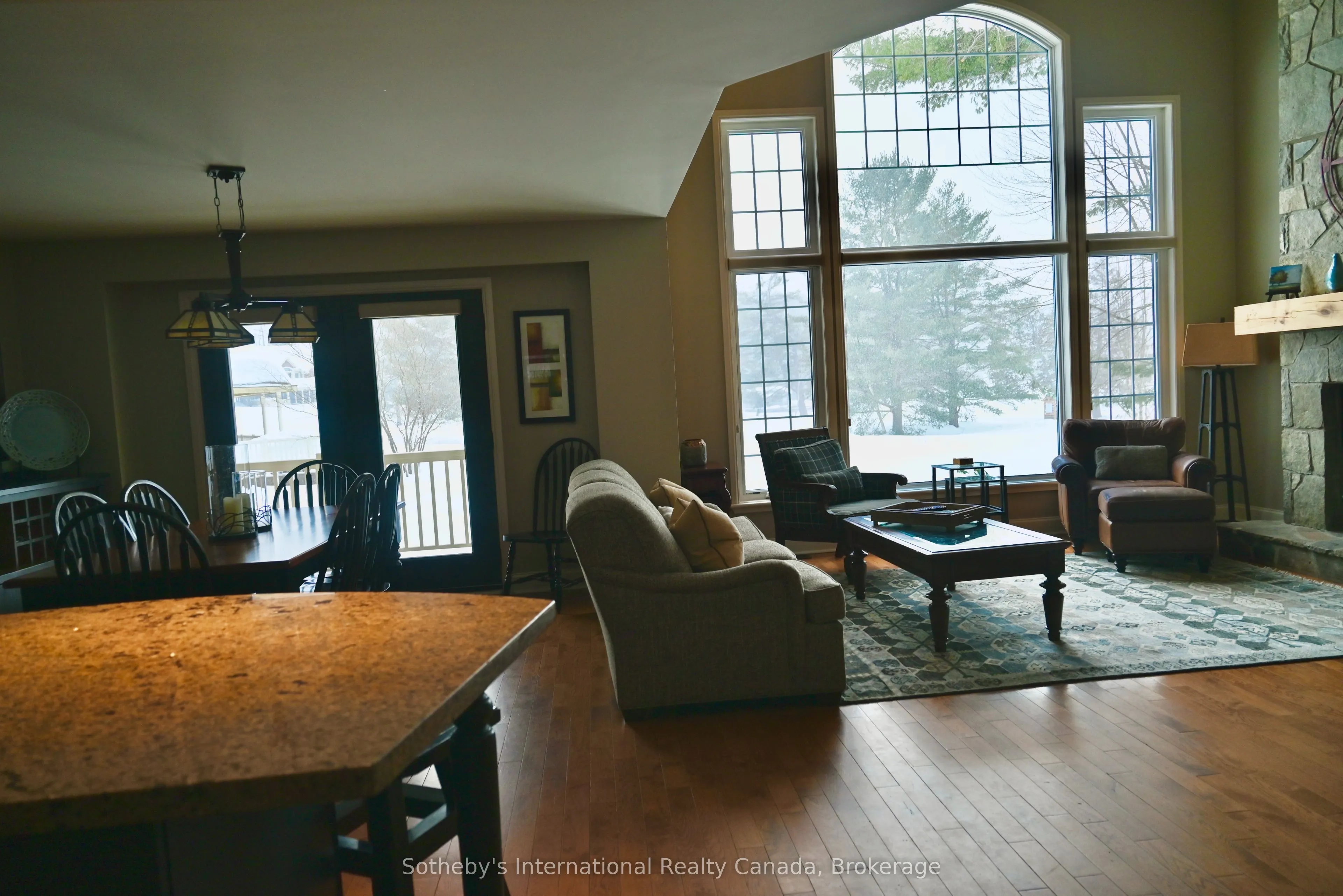 3876 Muskoka Road 118 Road W, #C4 W9