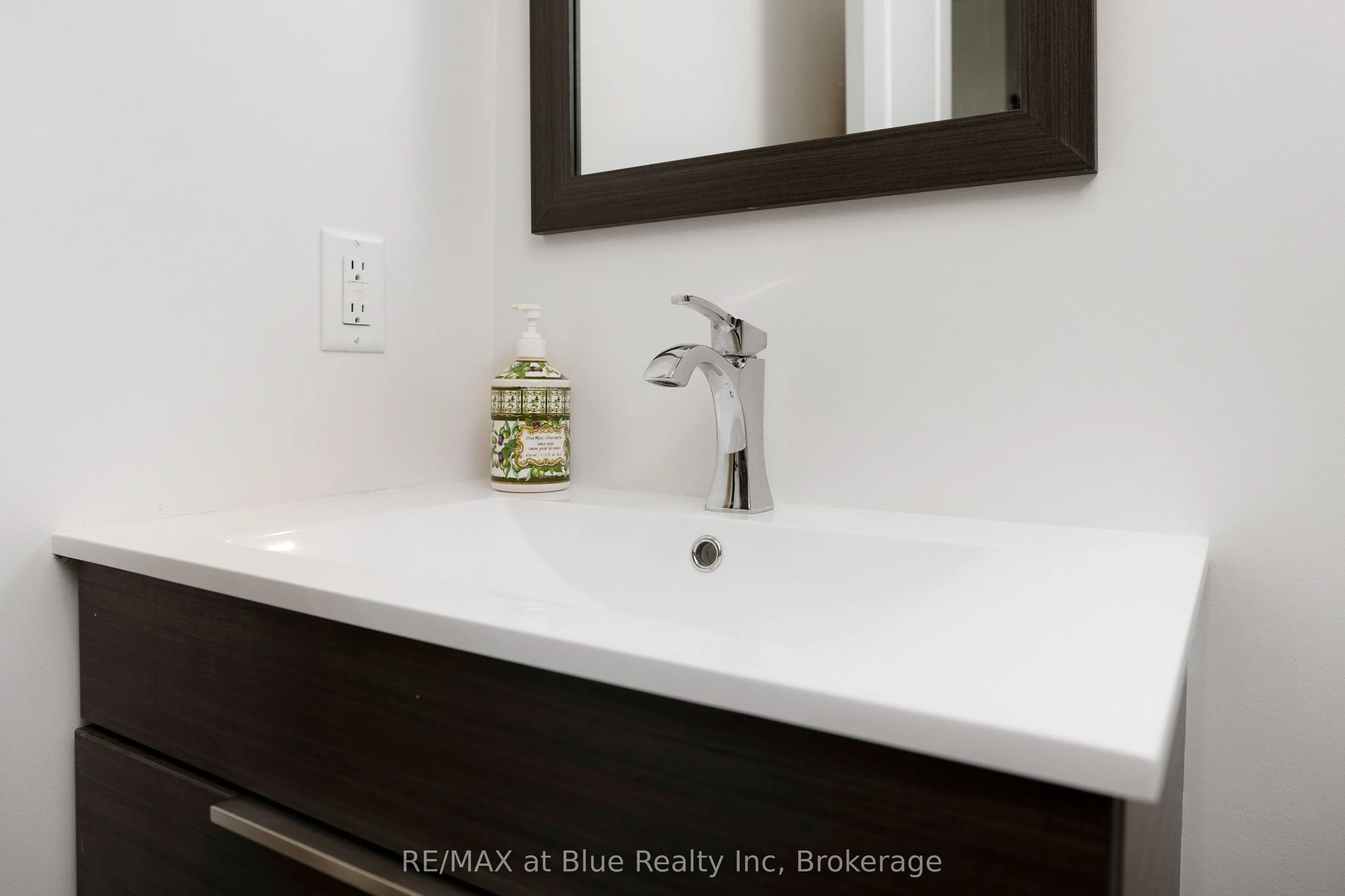 21 Beckwith Lane, #206