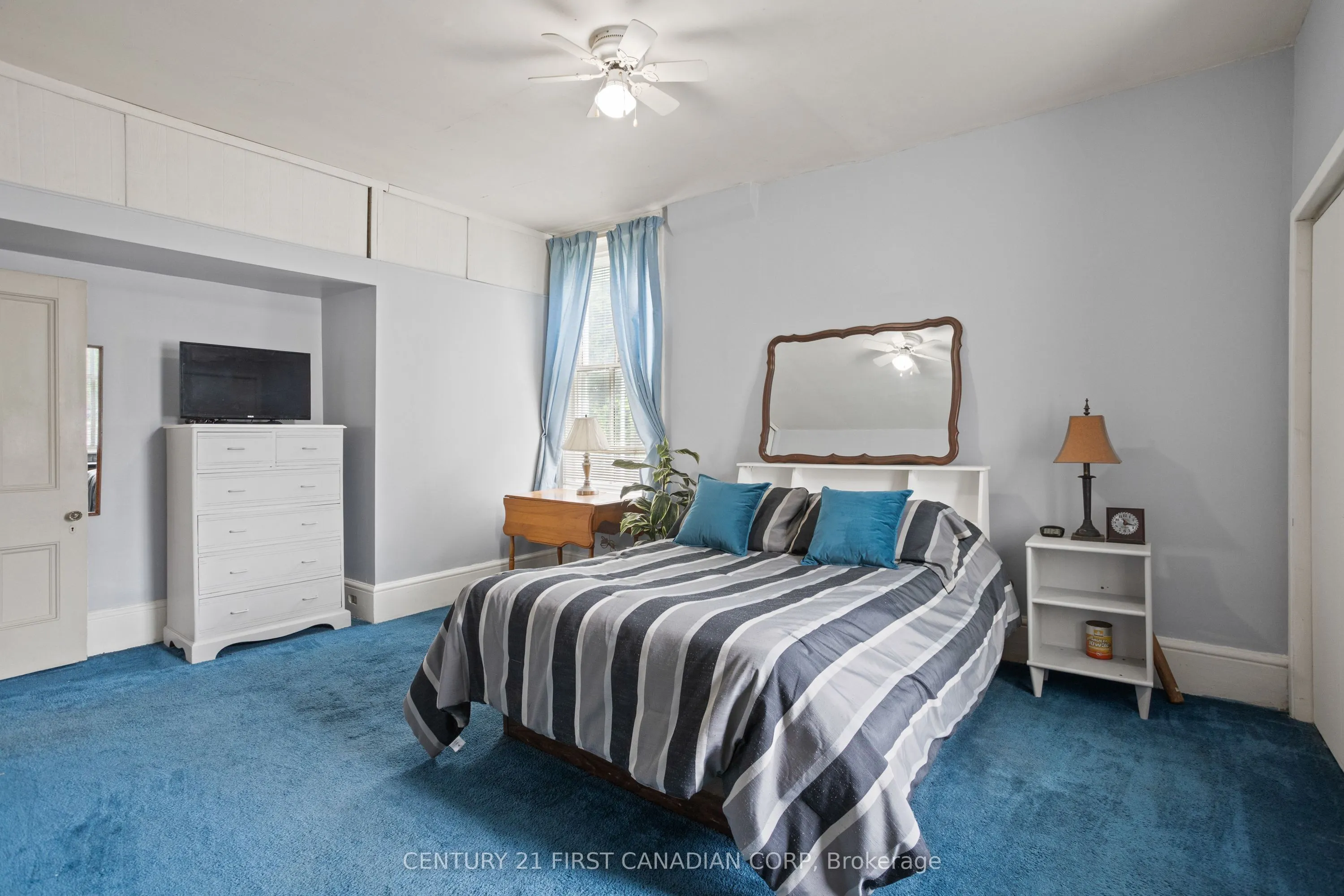 77 Main Street S