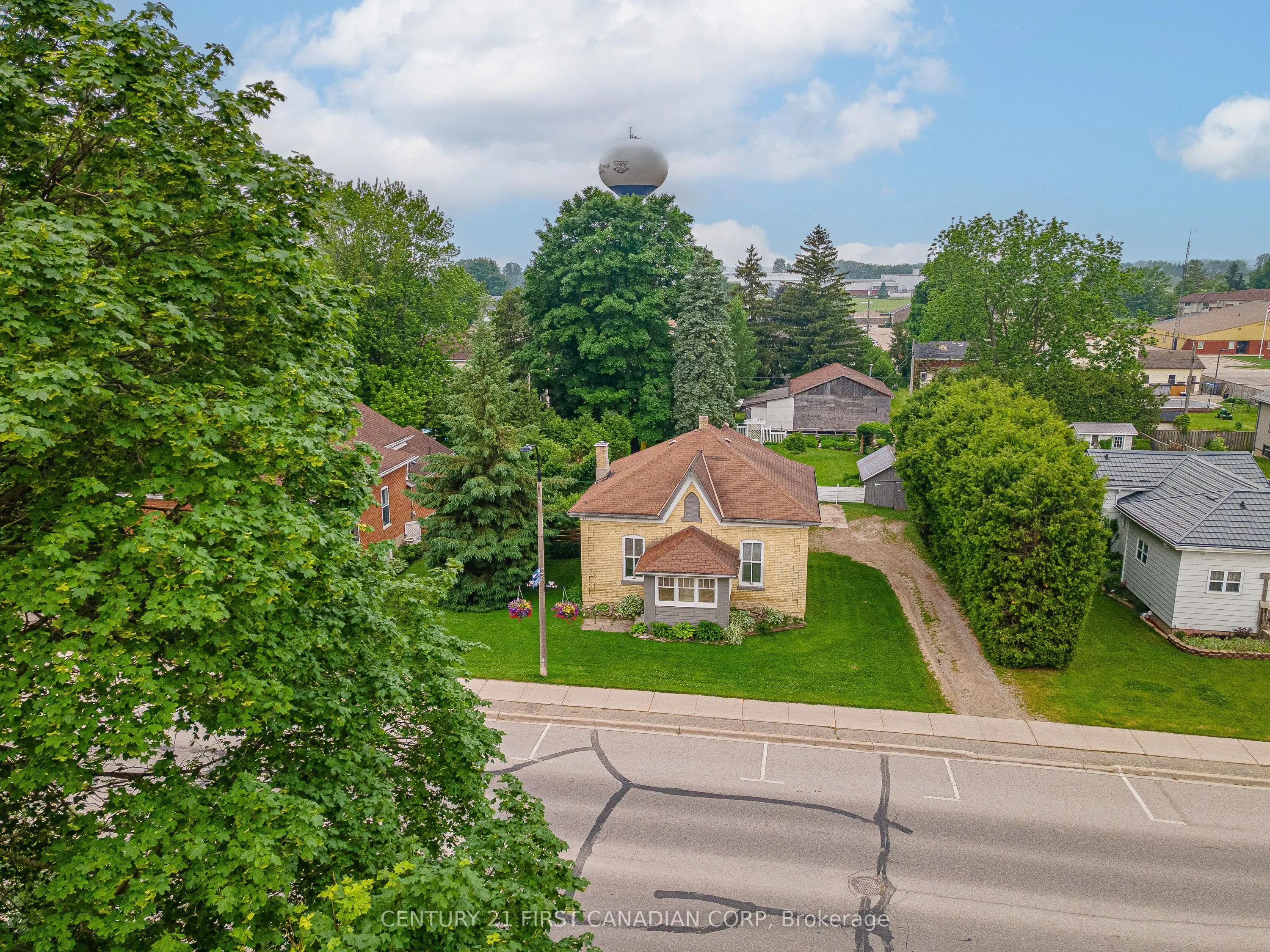 77 Main Street S