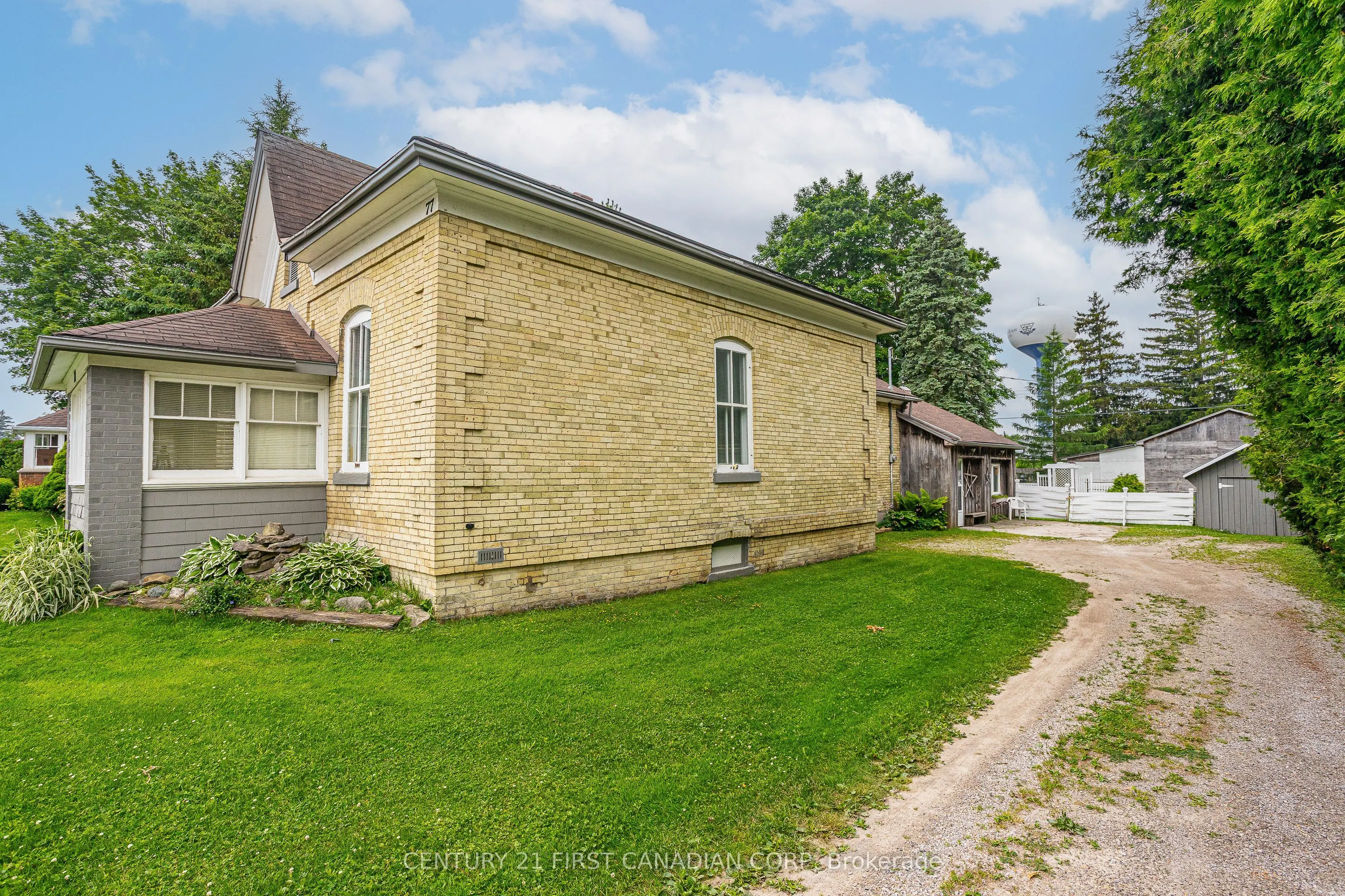 77 Main Street S