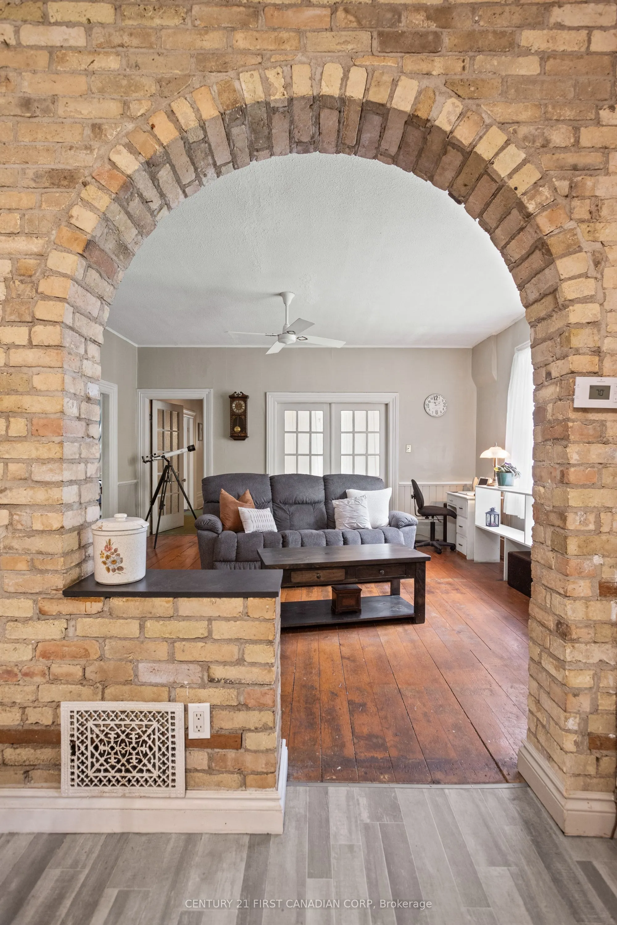 77 Main Street S