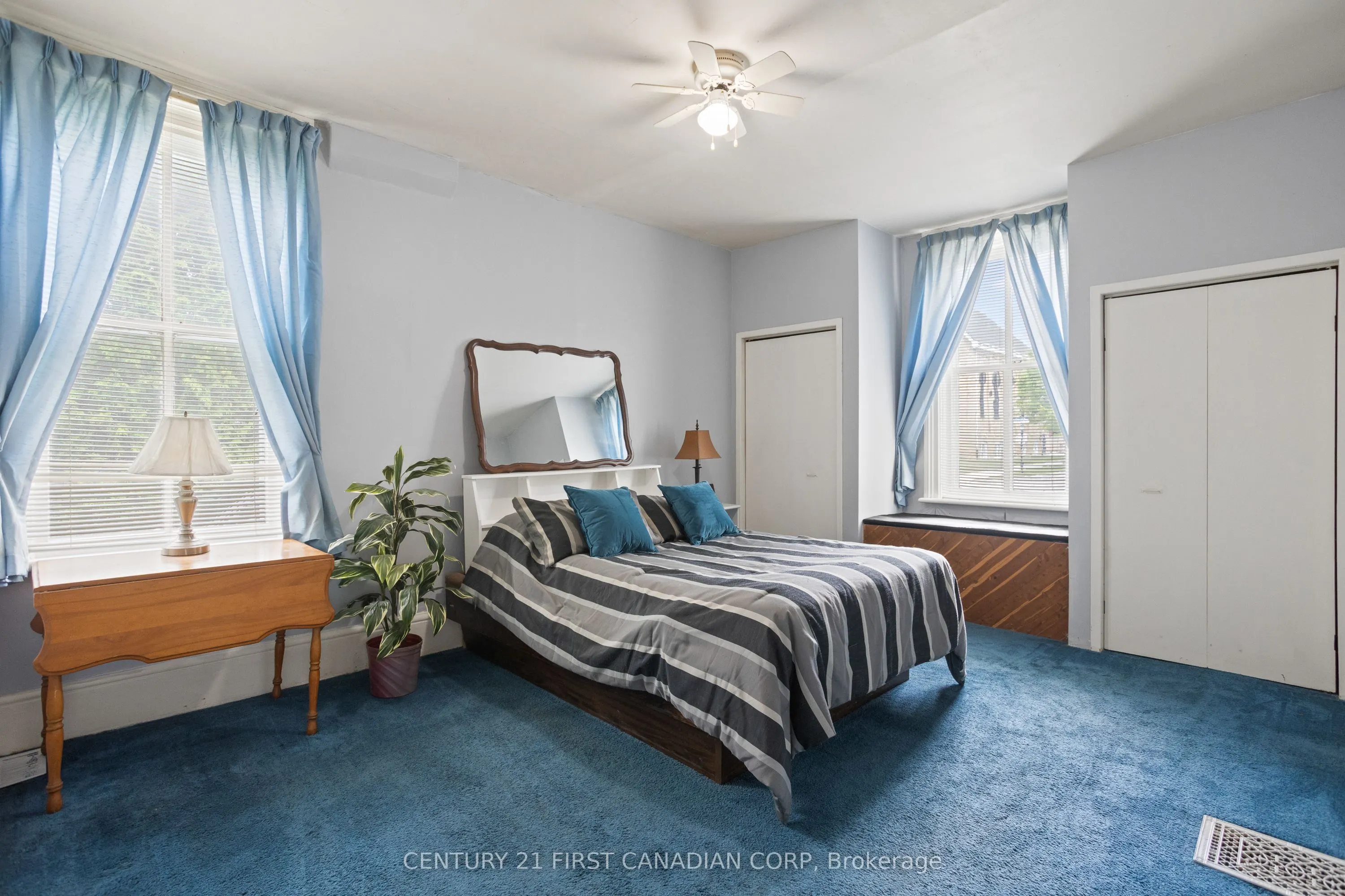 77 Main Street S