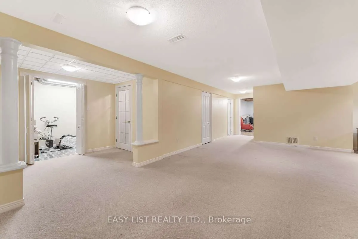 31 Forest Creek Drive