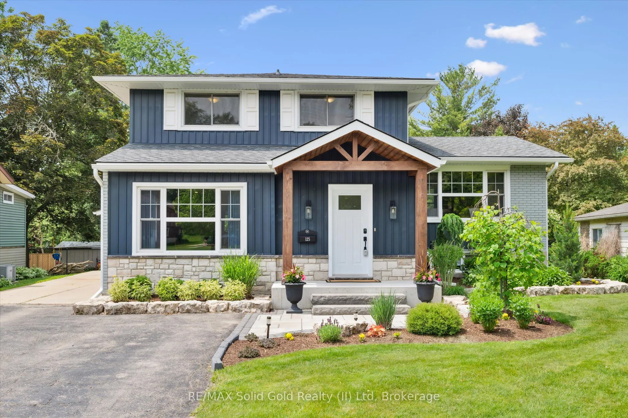125 Macgregor Crescent