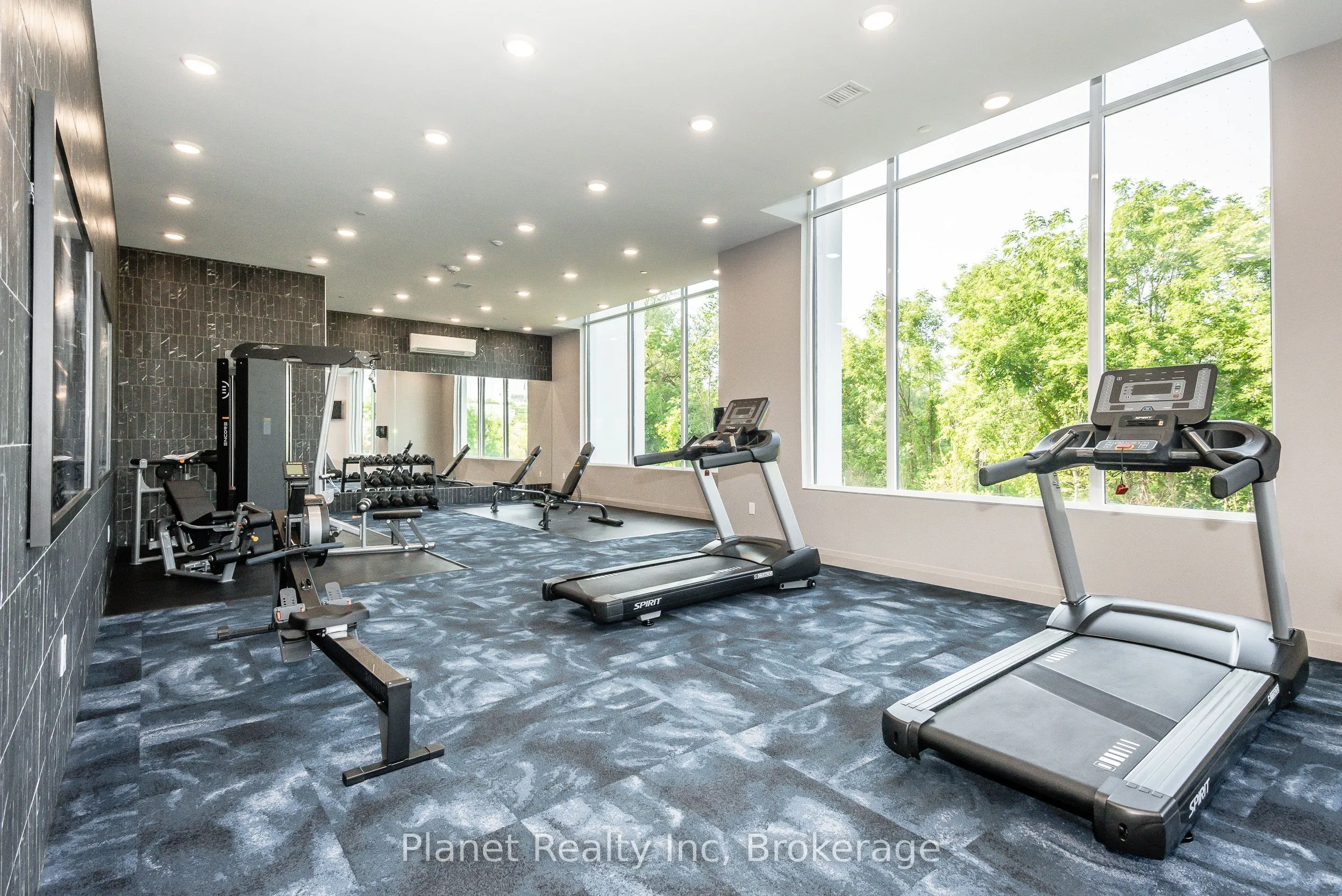 71 Wyndham Street S, #1003