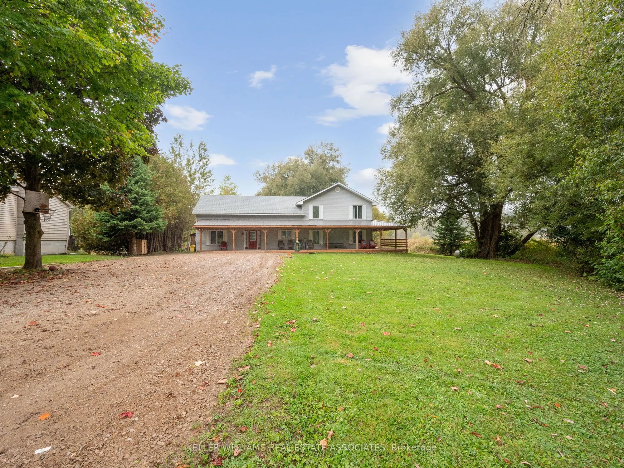 8 Scott Crescent