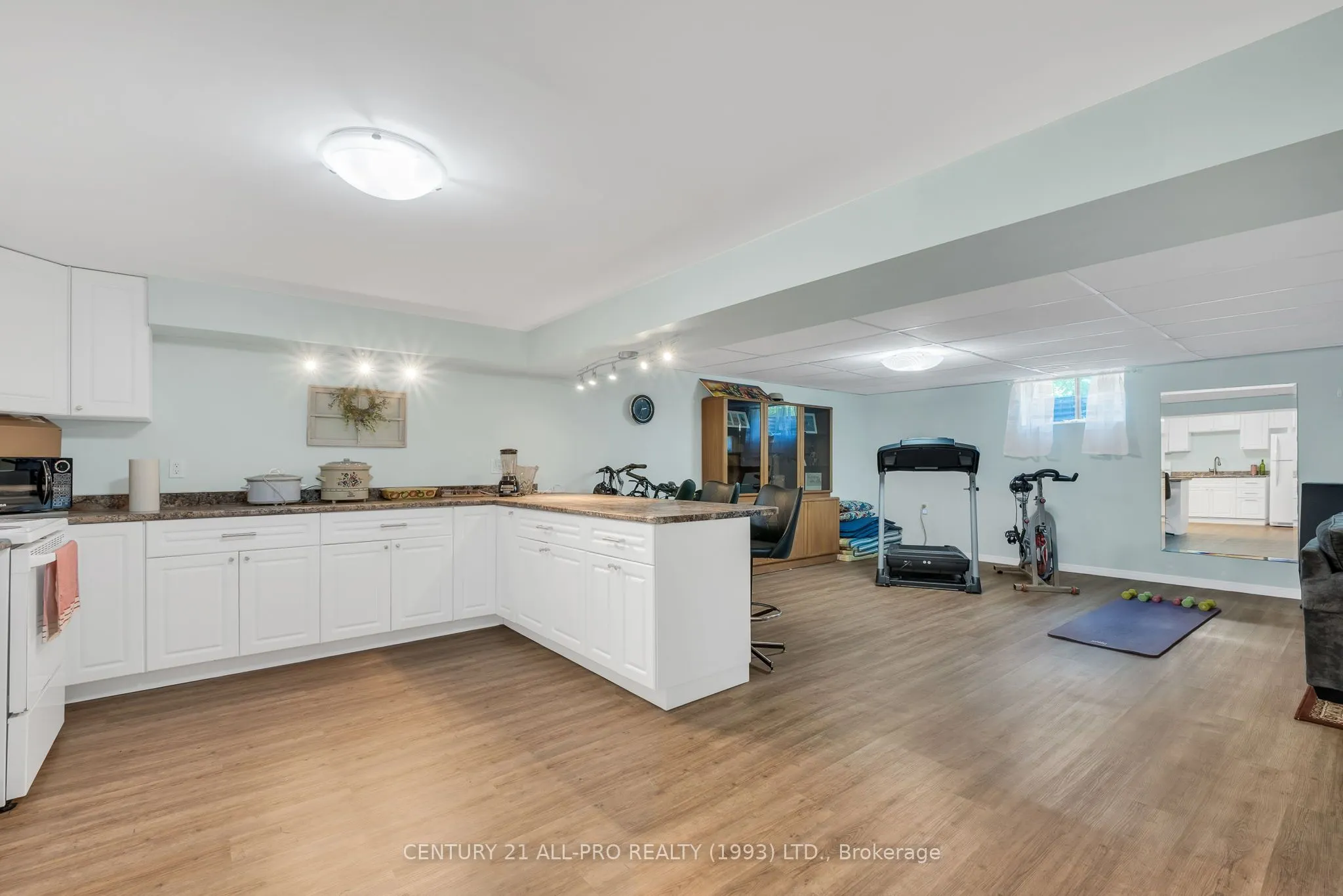 670 William Street