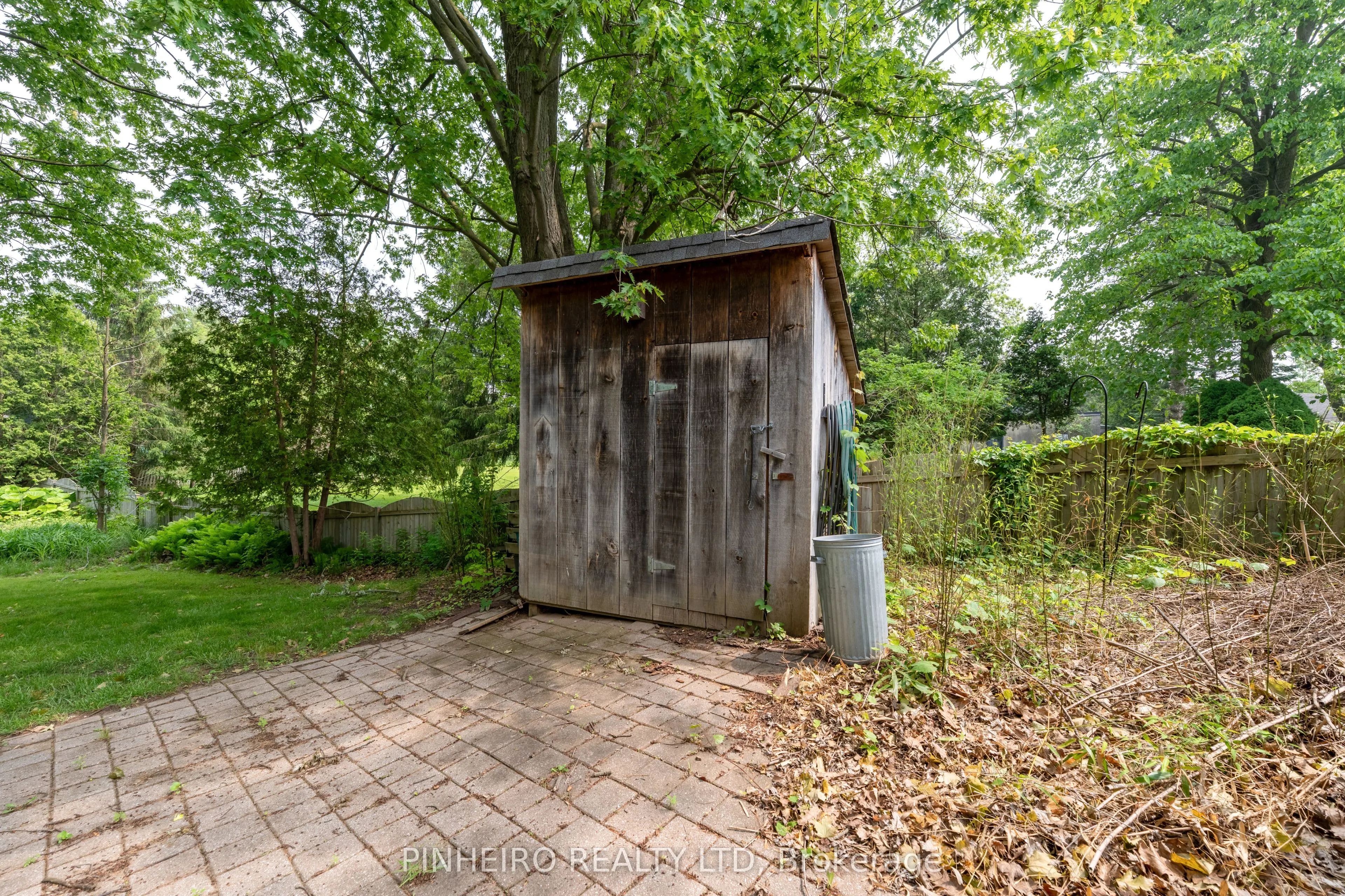 285 Front Street E