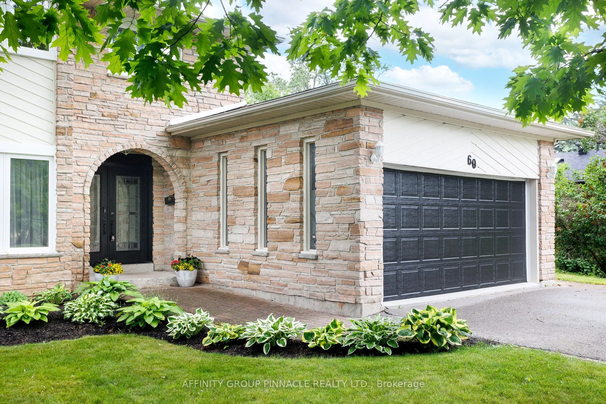 60 Sanderling Crescent