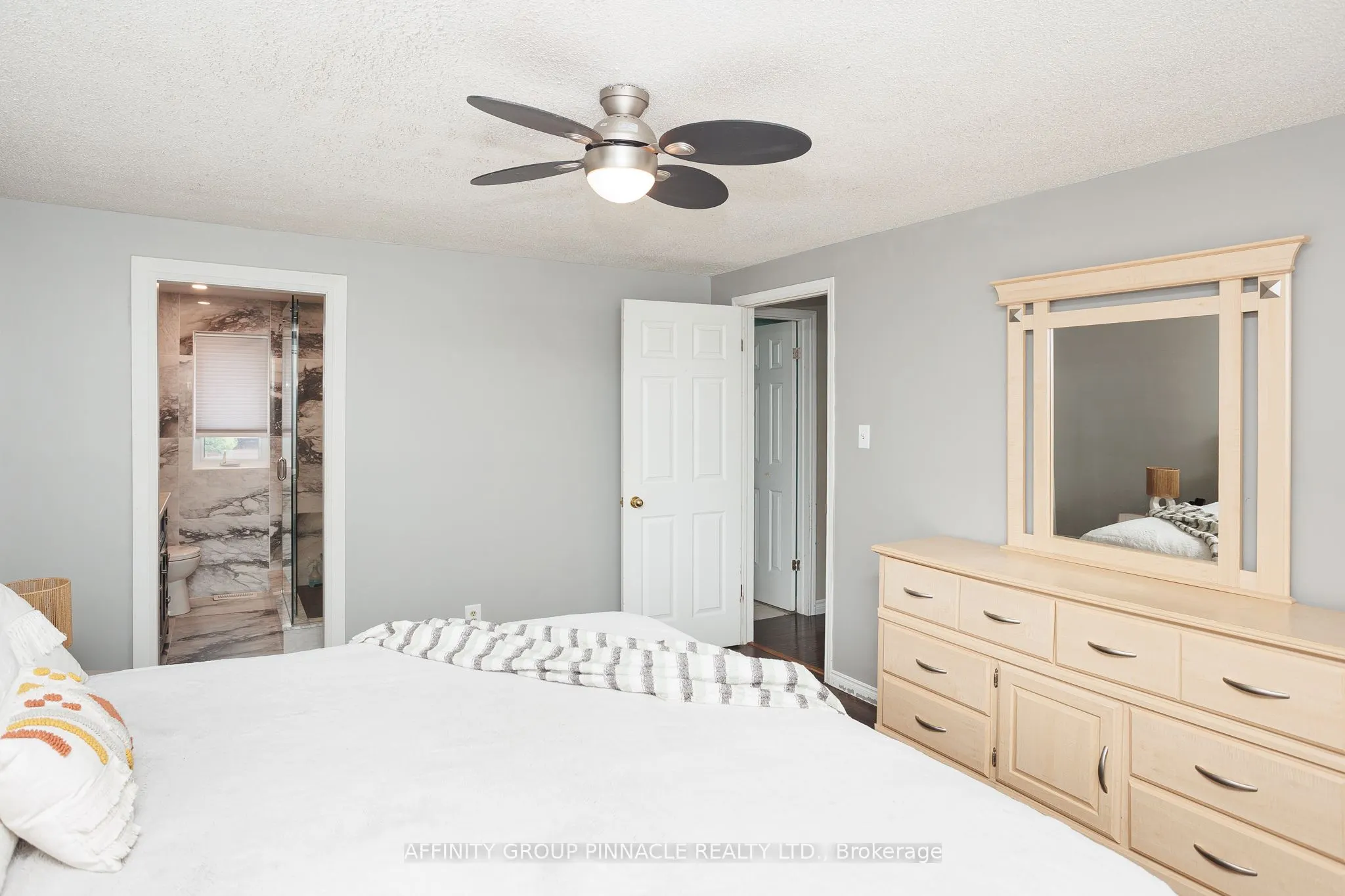 60 Sanderling Crescent
