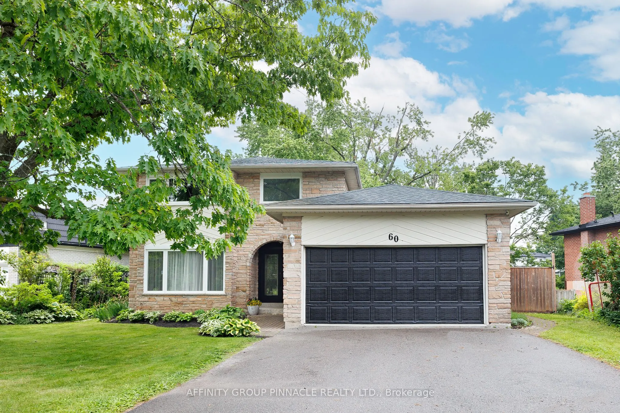 60 Sanderling Crescent
