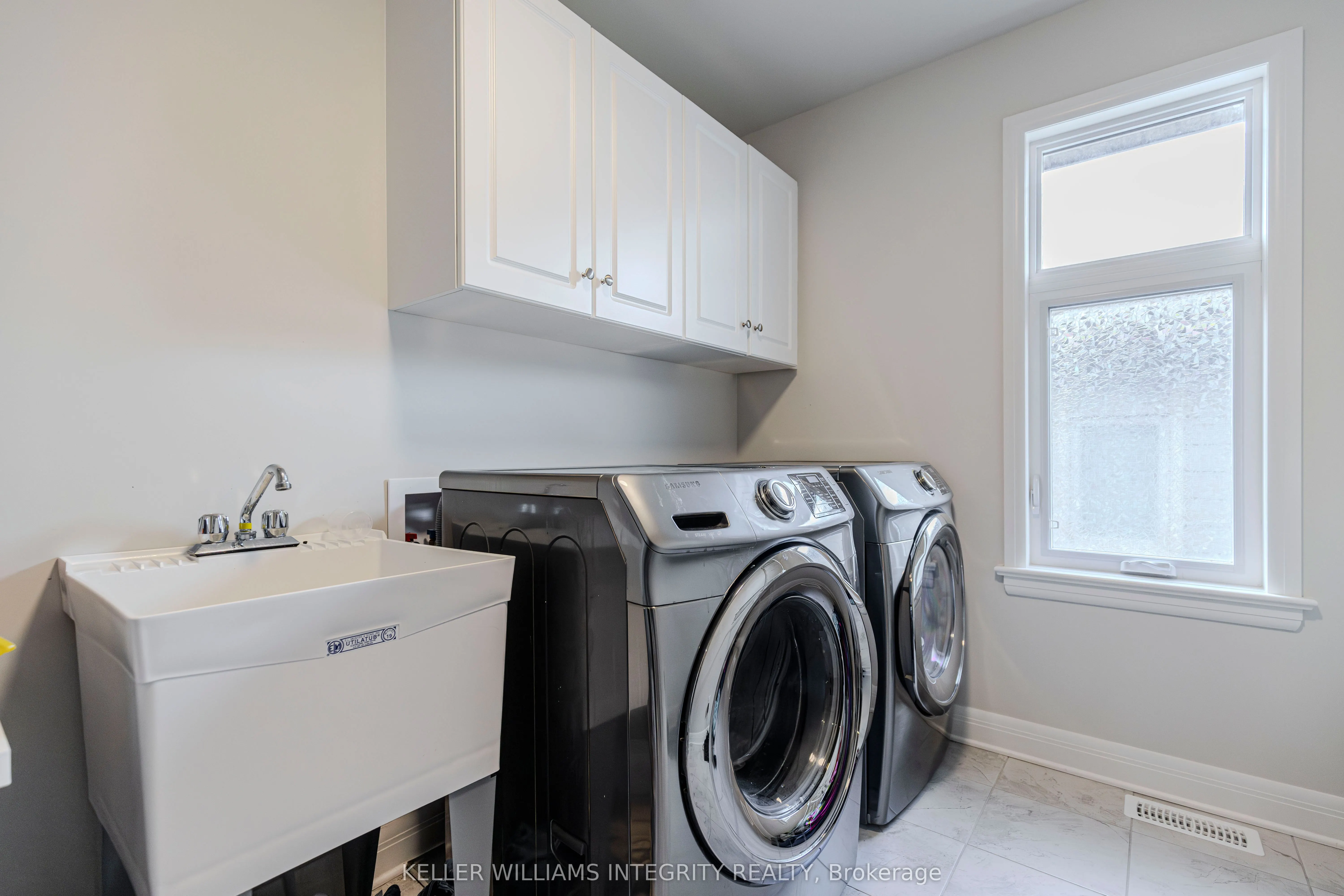 131 Escarpment Crescent