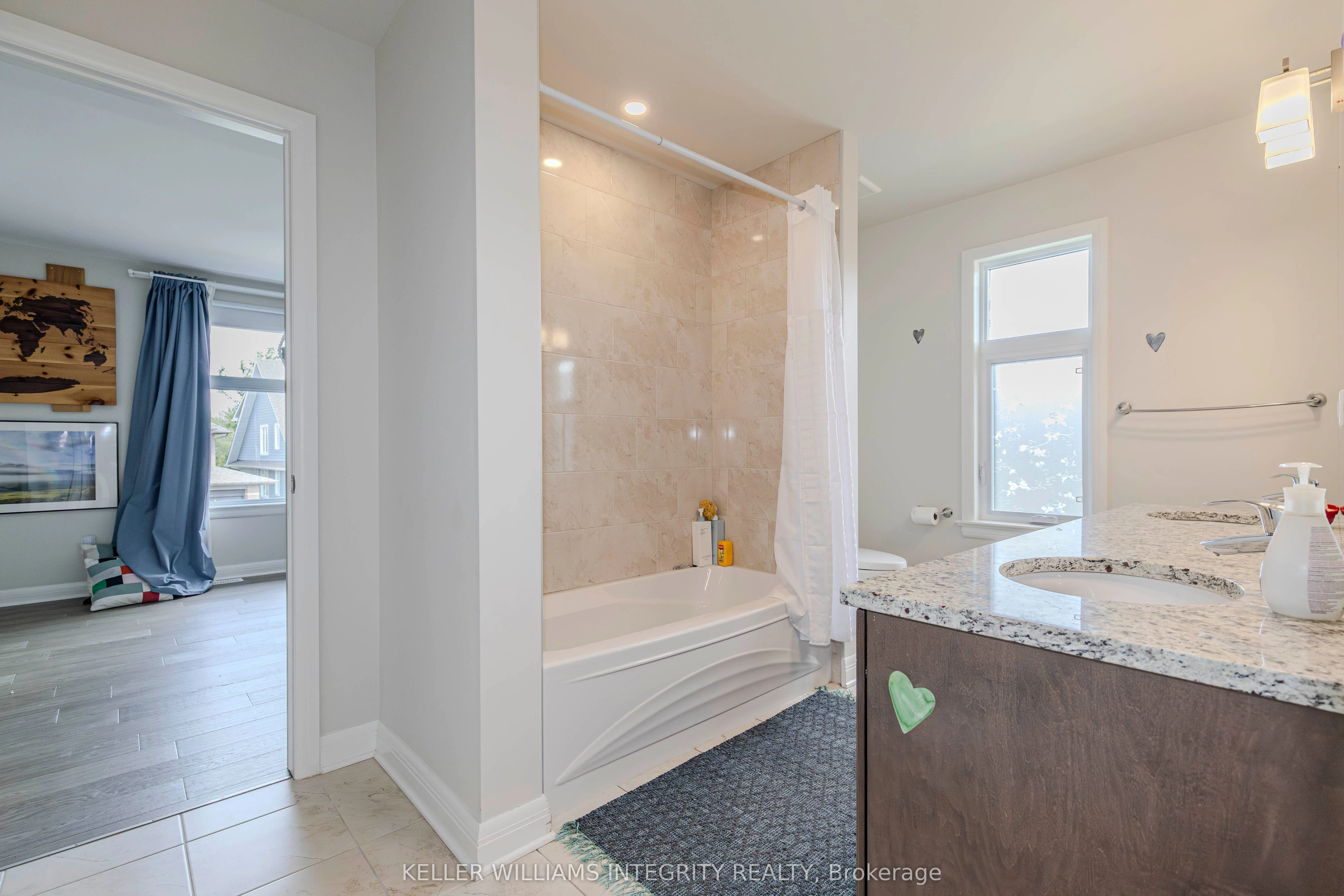 131 Escarpment Crescent