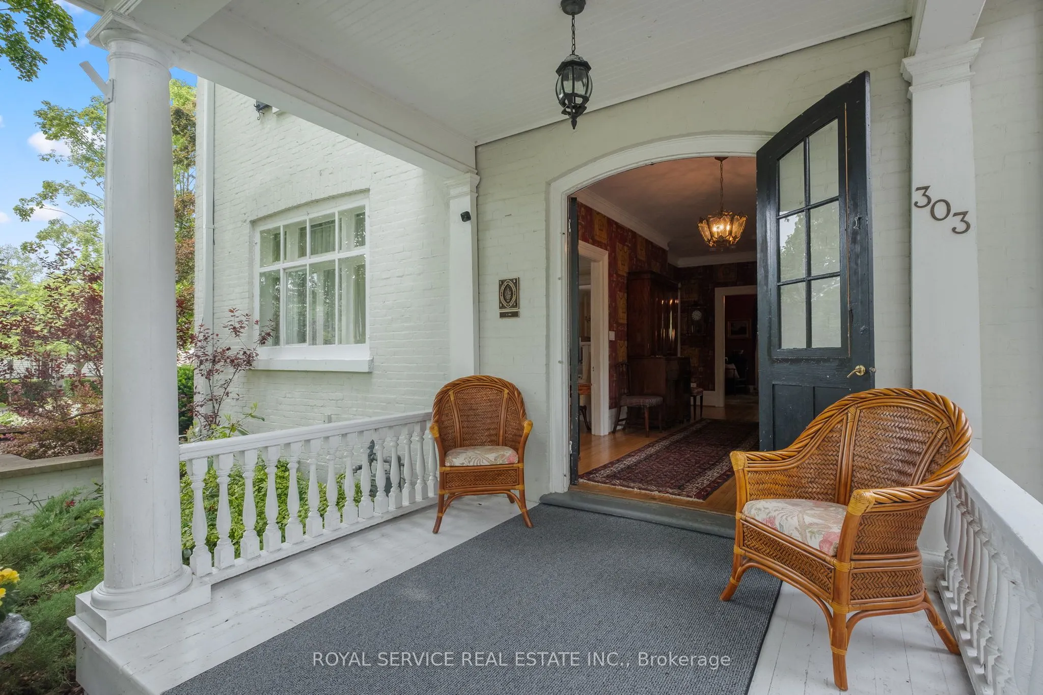 303 Henry Street