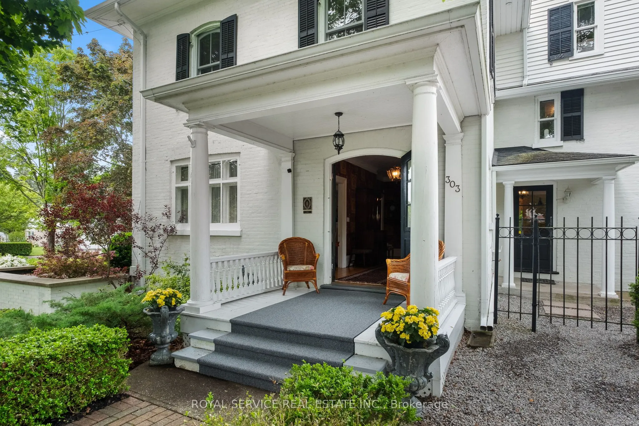 303 Henry Street