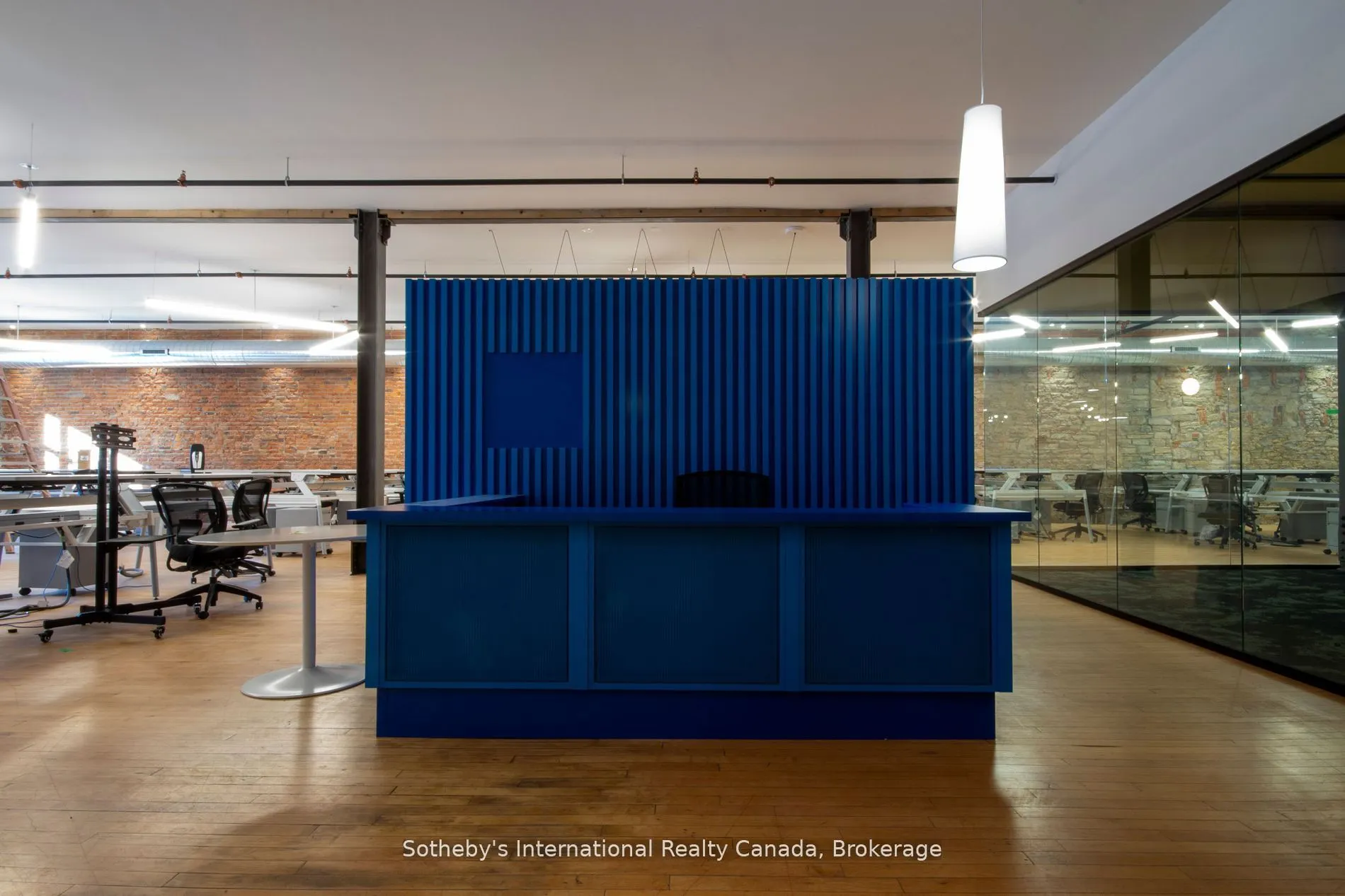 59 KING Street E, #200