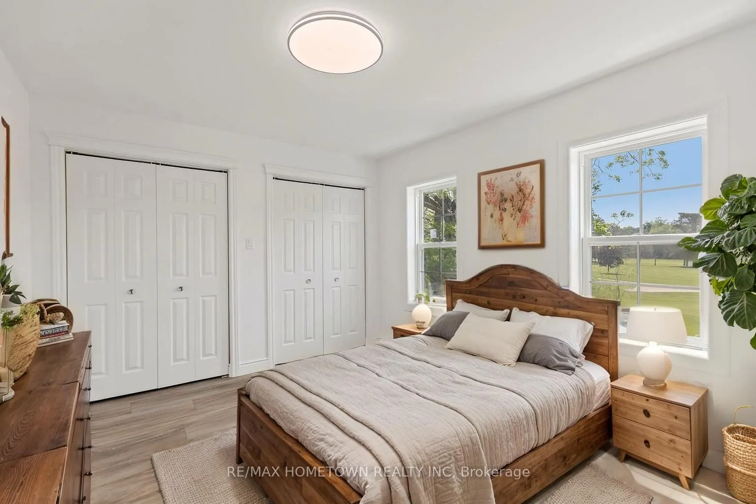 49 Fairway Crescent