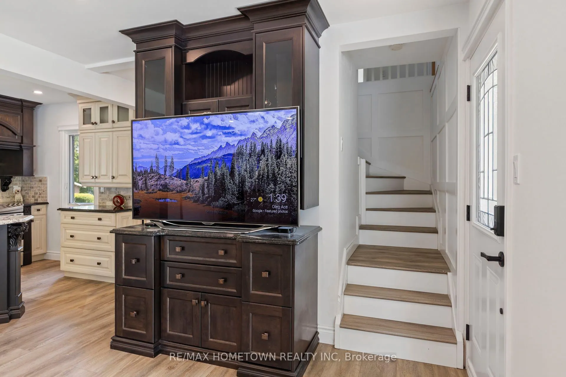 49 Fairway Crescent