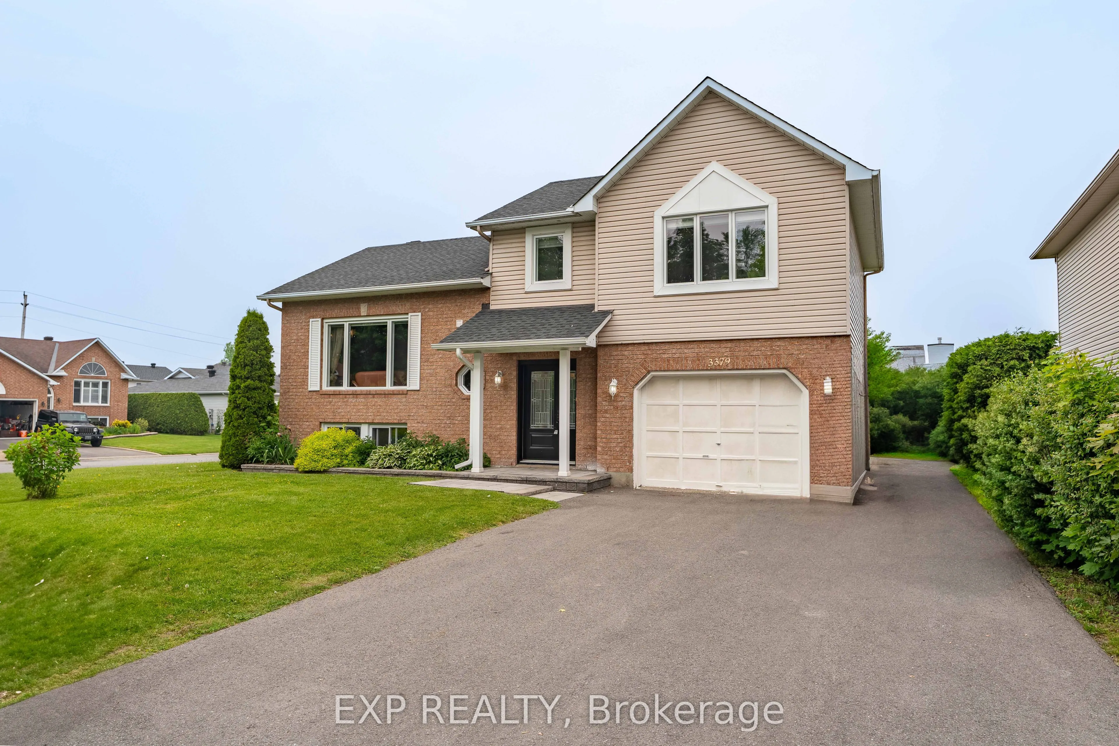 3379 DESCOTES Circle