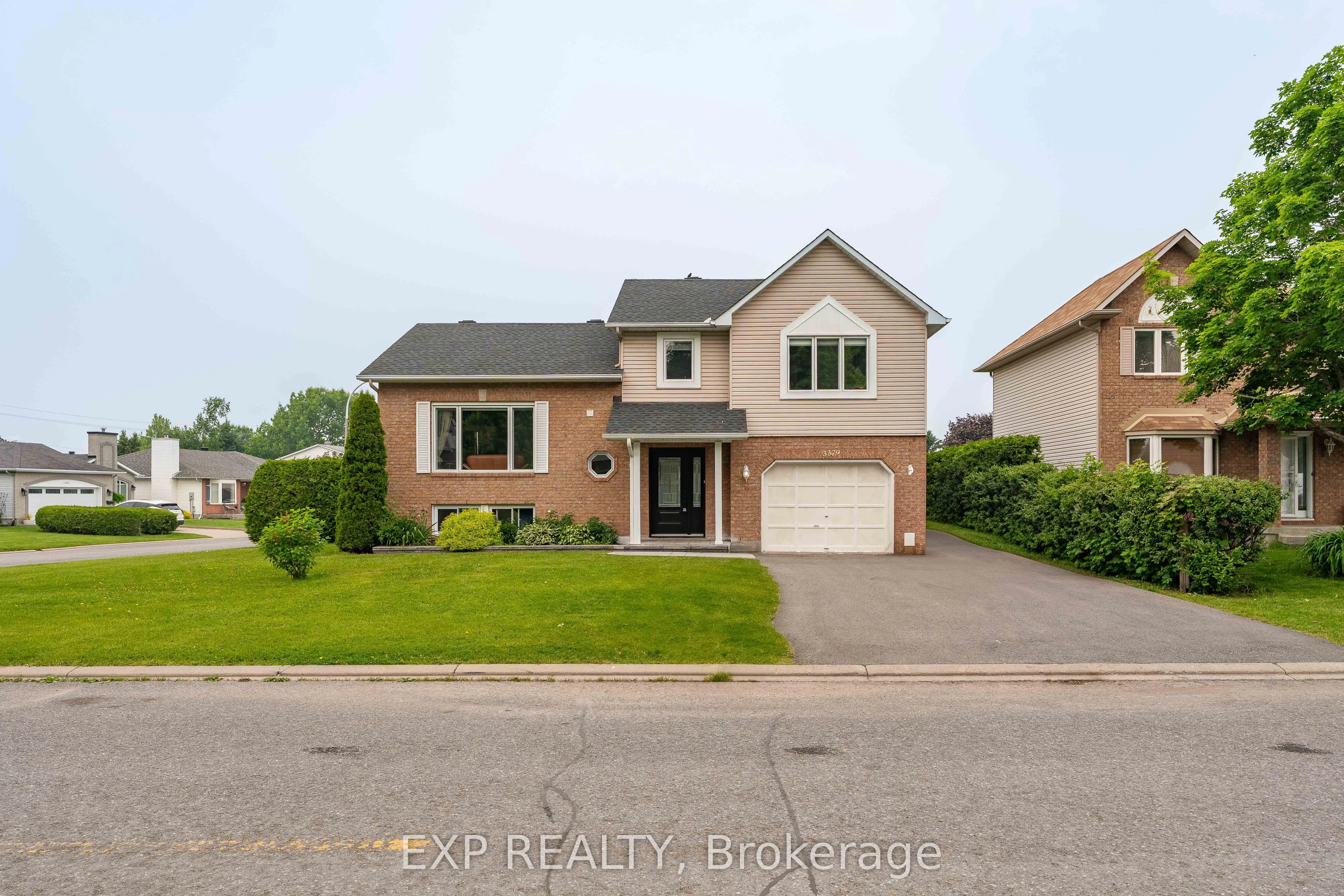 3379 DESCOTES Circle